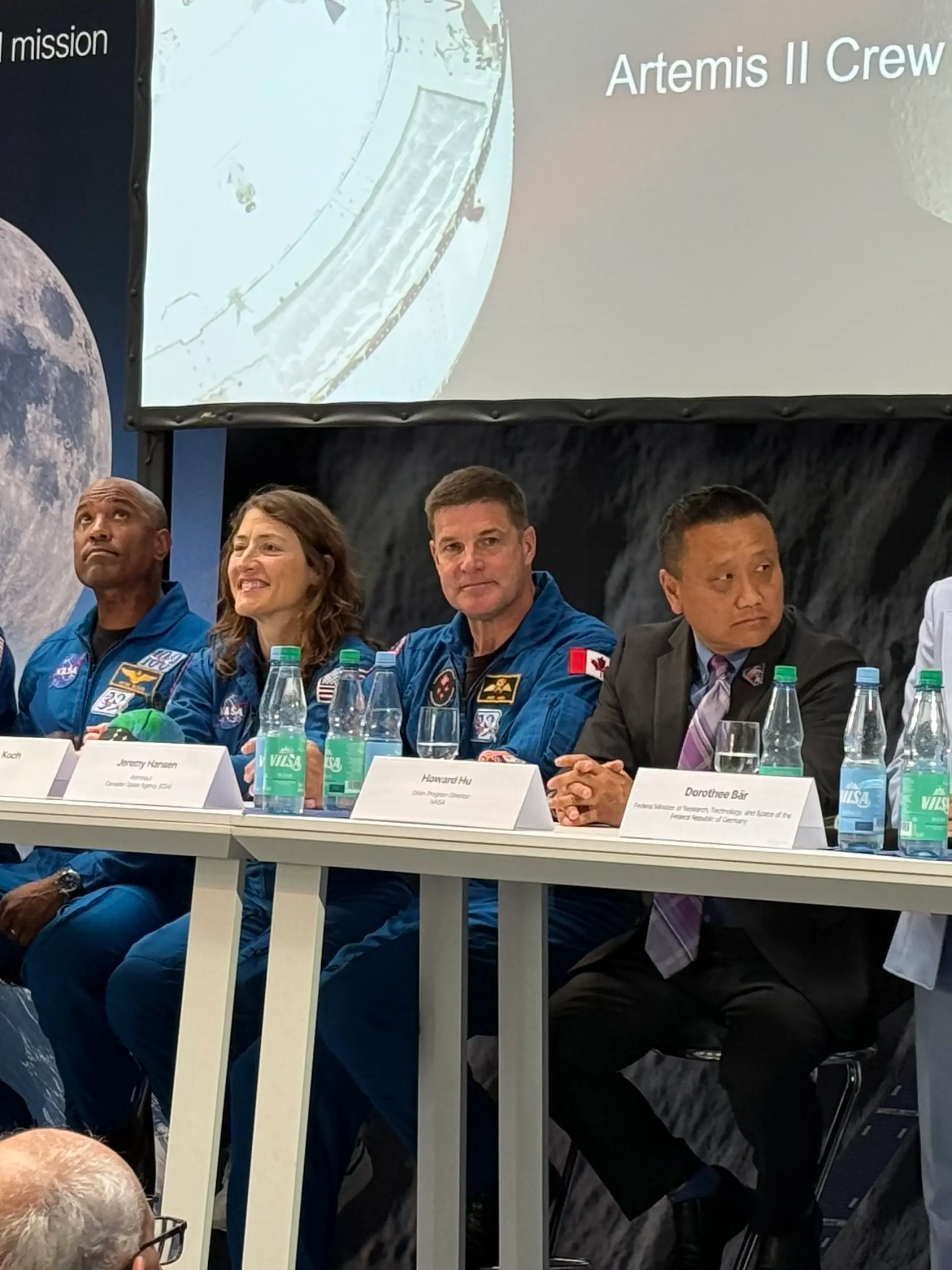 Bild zu: "Artemis-Crew in Bremen: Dafür bedanken sich die Astronauten"