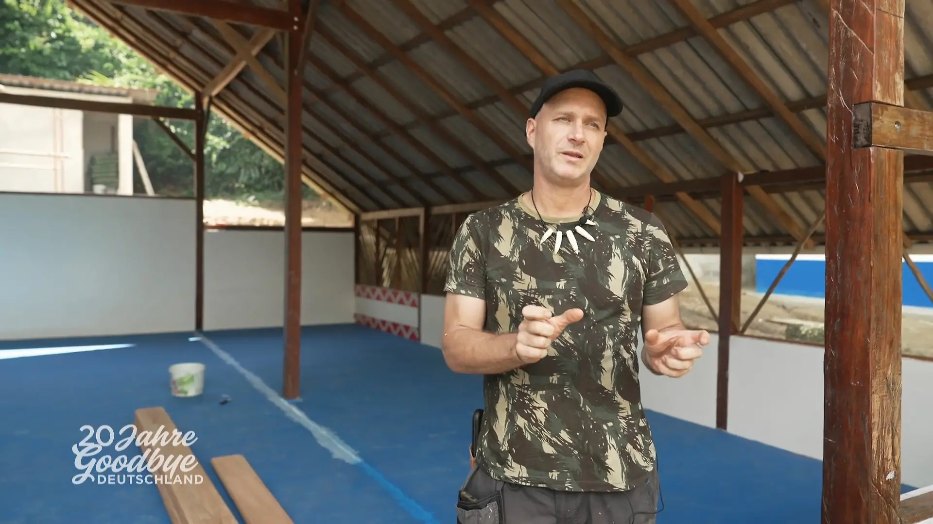 Eine Urwald-Cabin für die Zukunft seiner Töchter Christians Herzensprojekt