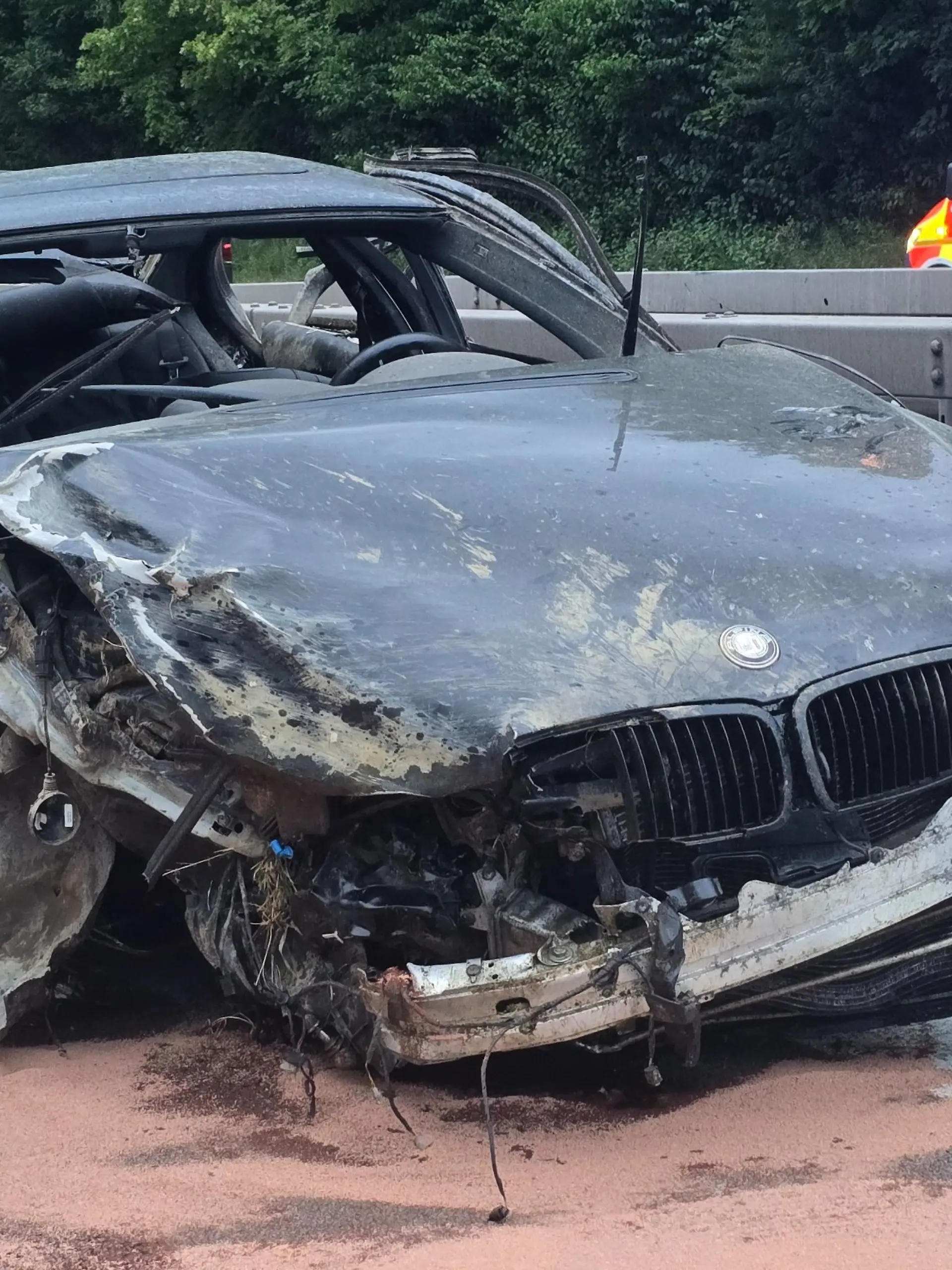 13-Jährige stirbt nach Autounfall auf der A3