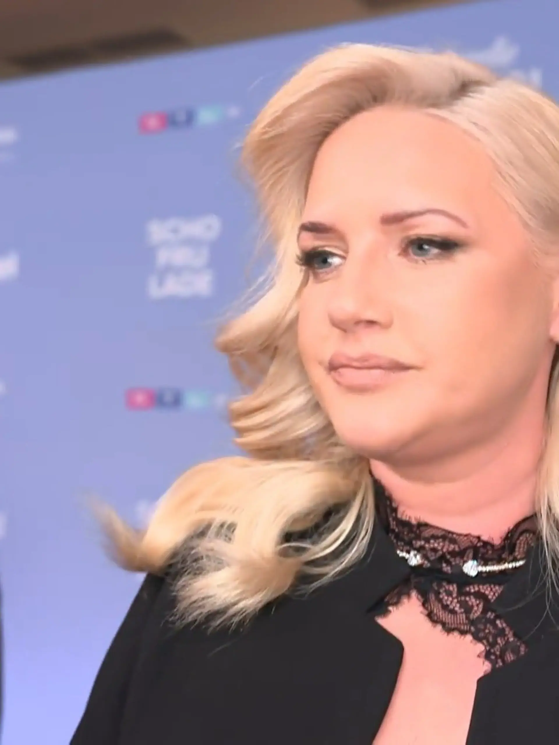 Bild zu: "Übler Biss legt Sarah Knappik lahm"