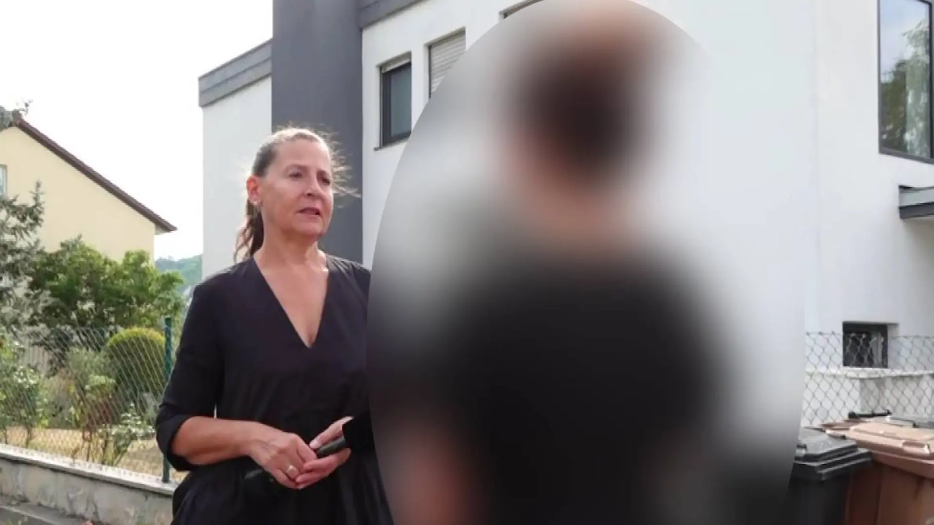 Marie (24) spricht im RTL-Interview über die schrecklichen Minuten, nachdem auf ihr Wohnhaus geschossen wurde.