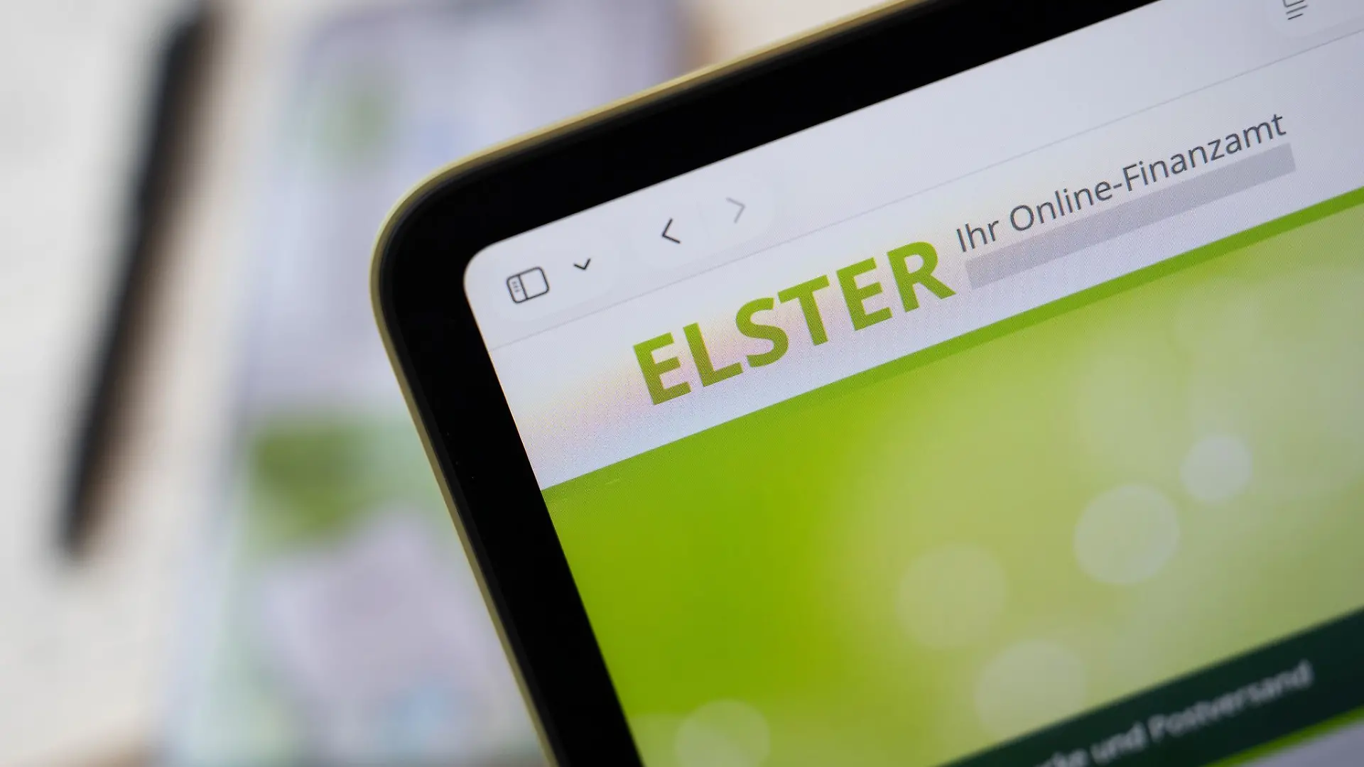 Die Verbraucherzentrale warnt vor Phishing-Mails, die angeblich von Elster oder anderen Steuerprogrammen stammen und versuchen, Daten von Verbraucherinnen und Verbrauchern zu erbeuten.