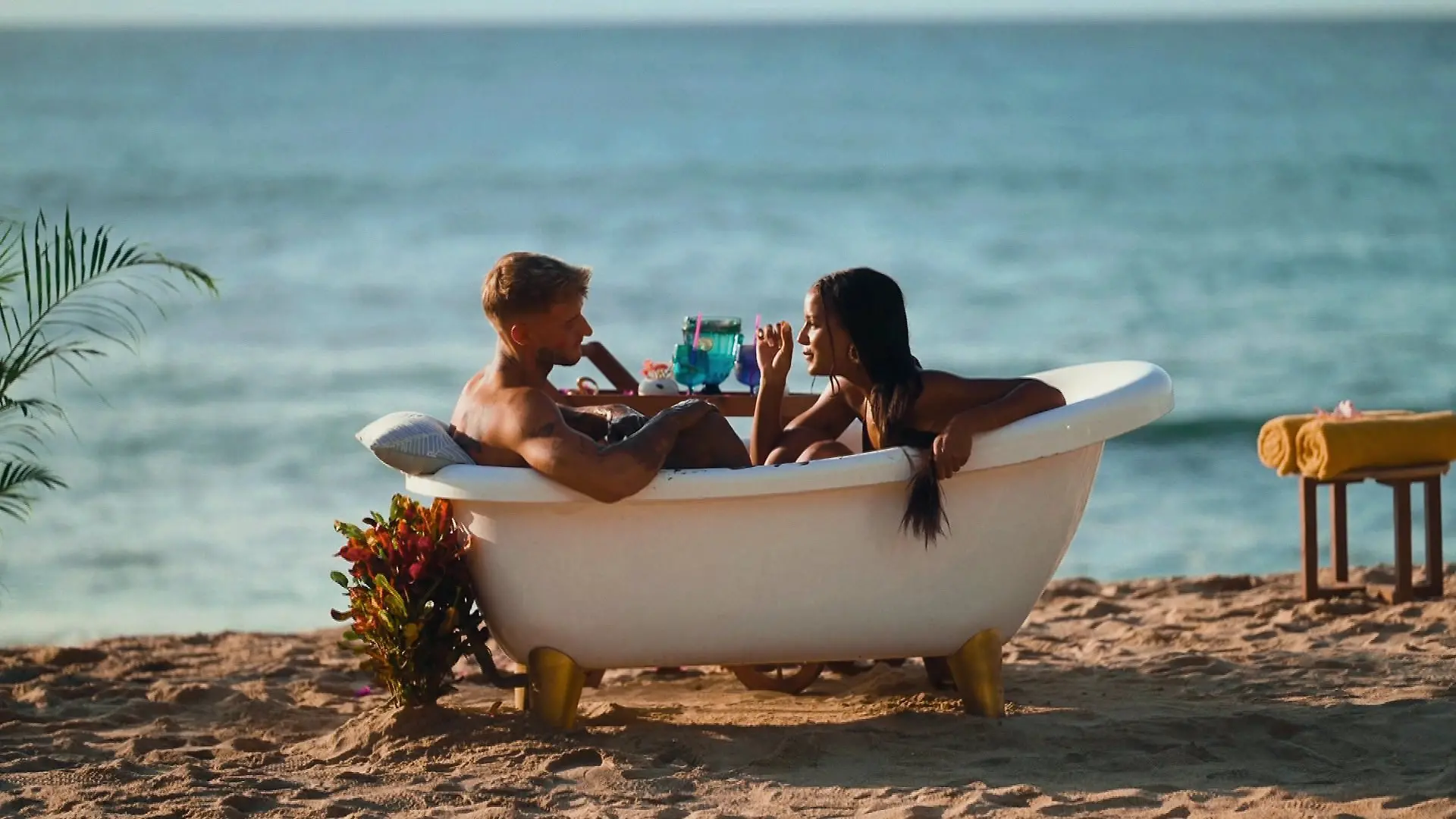 War Laurenz Brenda untreu? Dieser „Ex on the Beach”-Neuzugang sorgt für mächtig Ärger