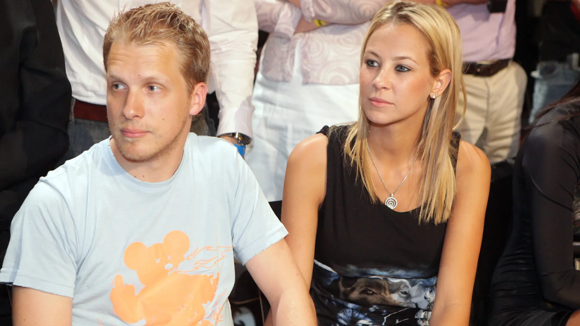 Damals: Comedian Oliver Pocher mit Freundin Sandy Meyer-Wölden während der Sauerland Boxgala in Berlin. Sie waren von Mitte 2008 bis Anfang 2013 offiziell ein Liebespaar, haben drei gemeinsame Kinder.