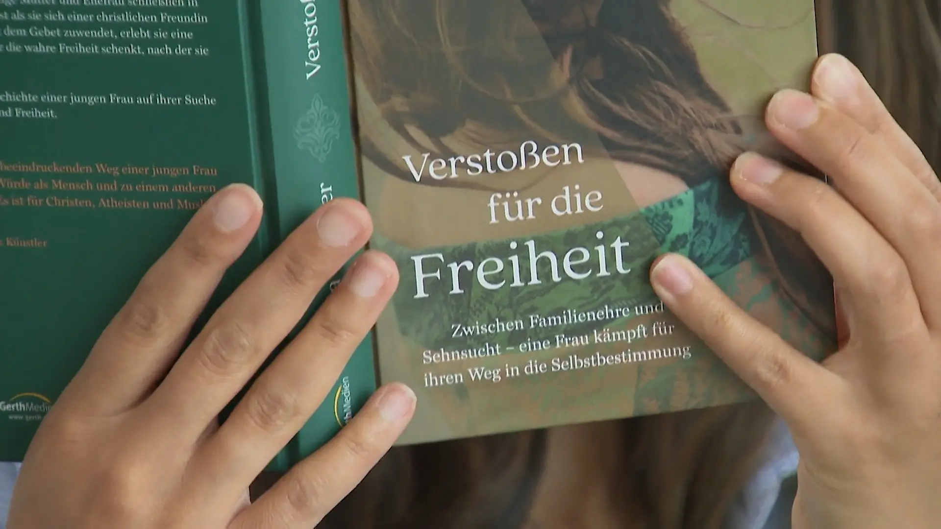 Zwangsheirat statt Sommerurlaub? Wenn Jugendliche nach der Reise nicht zurückkehren Behörden warnen!