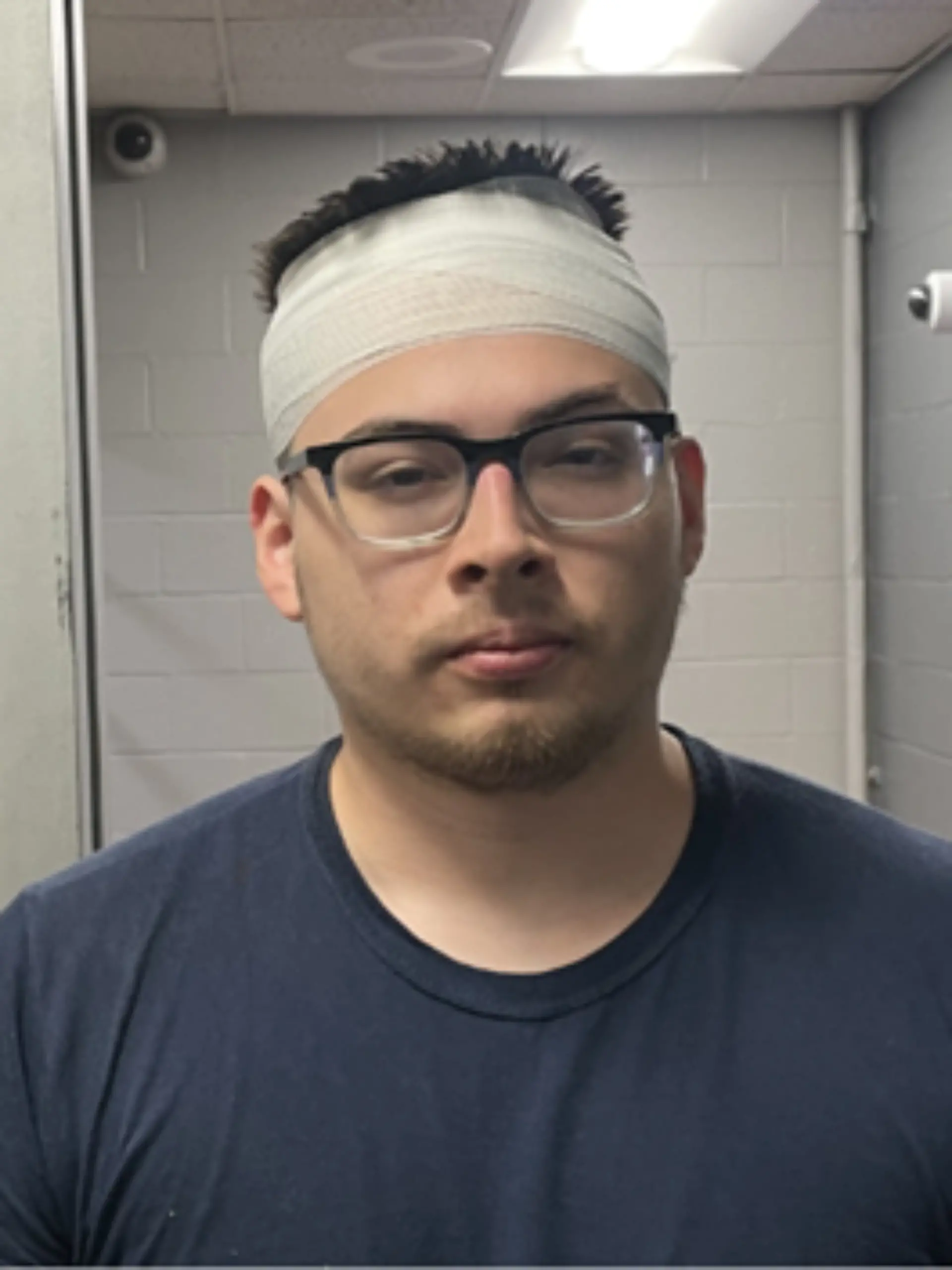 Diesen Mann – Darius Moreno – nahmen Polizeibeamten in der Stadt Southbury fest. 