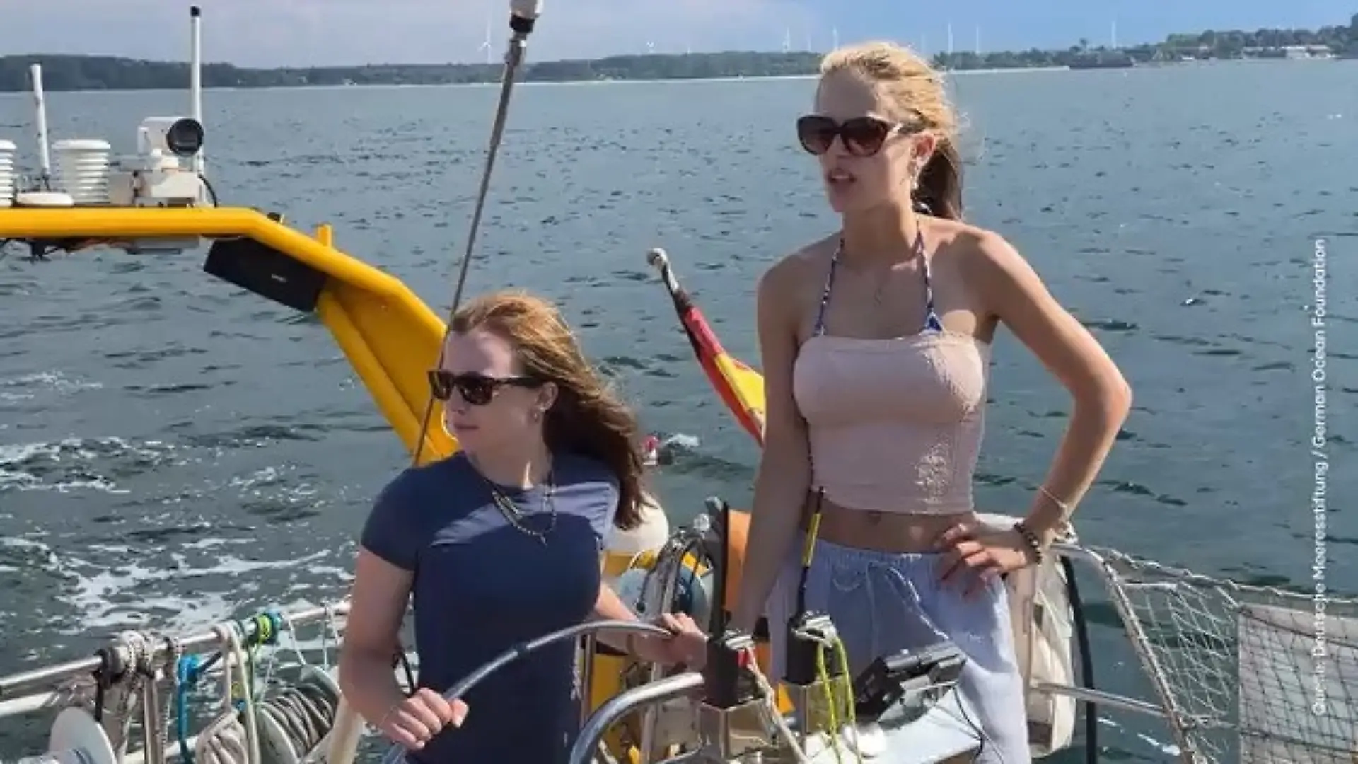 Schülerinnen auf Forschungsschiff unterwegs Todeszone Ostsee