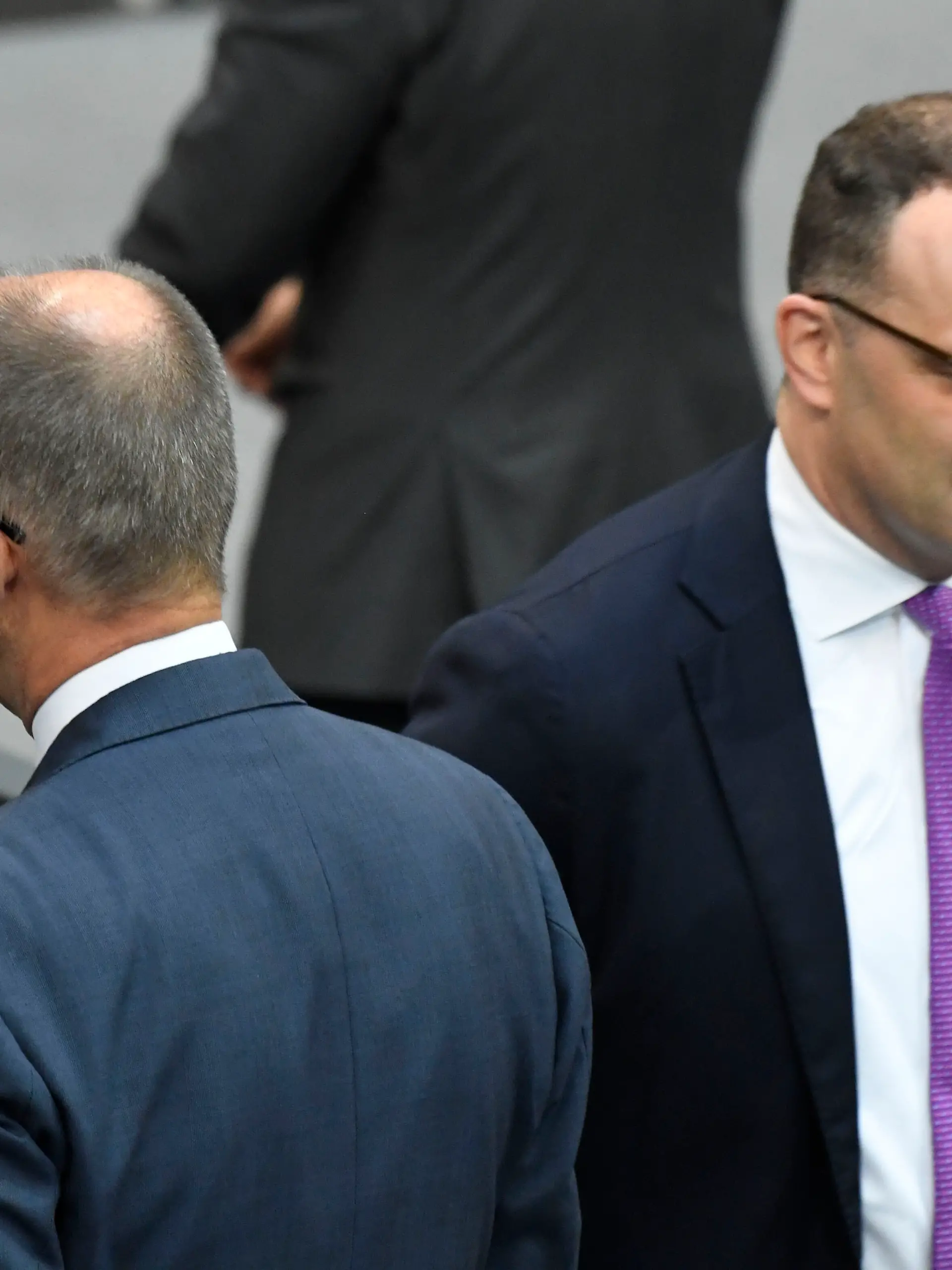 Friedrich Merz und Jens Spahn in der 90. Sitzung des 21. Deutschen Bundestages im Reichstagsgebäude. Berlin, 10.07.2026