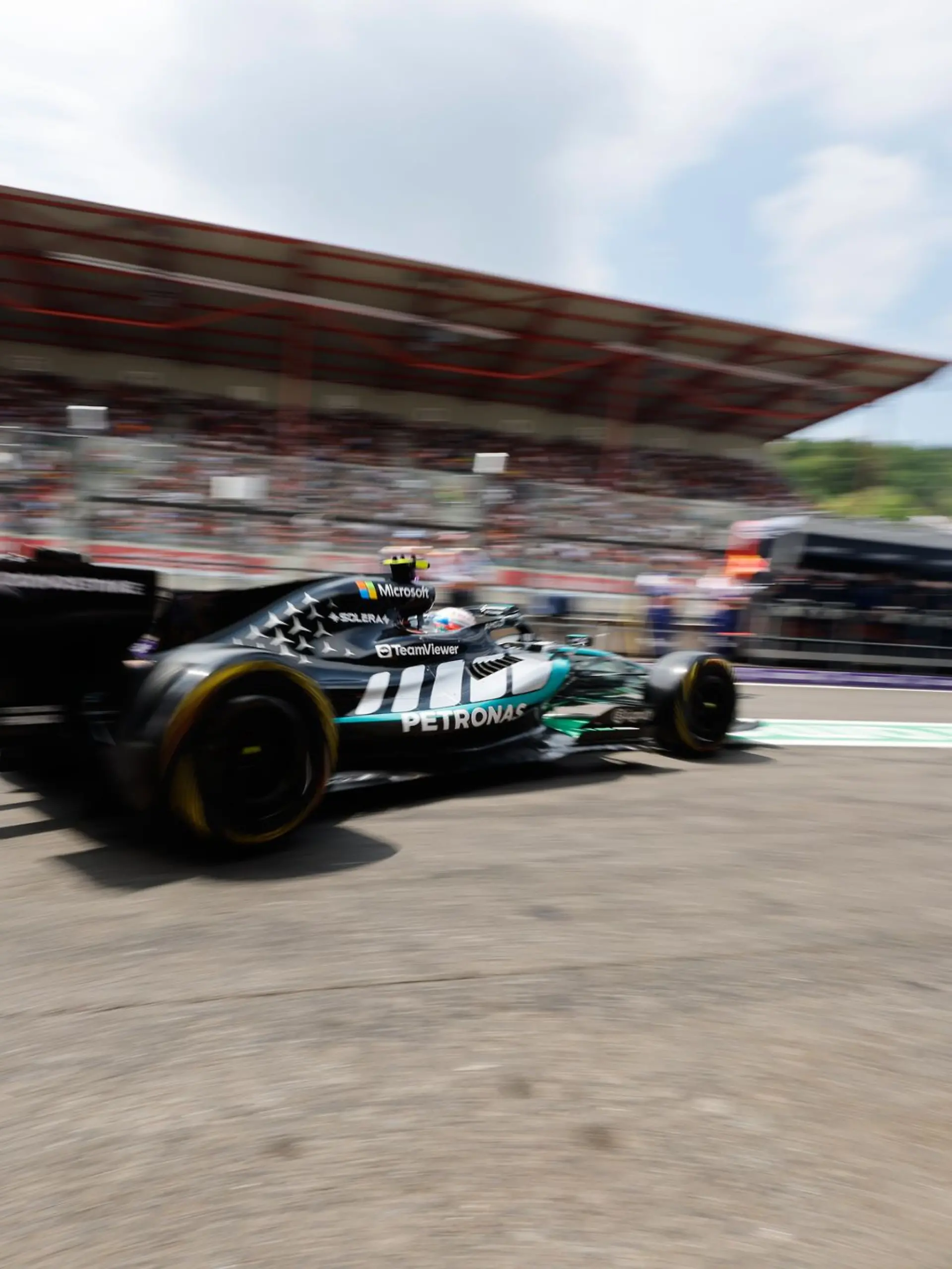 Bild zu: "Antonelli im Formel-1-Training in Belgien vor Norris"