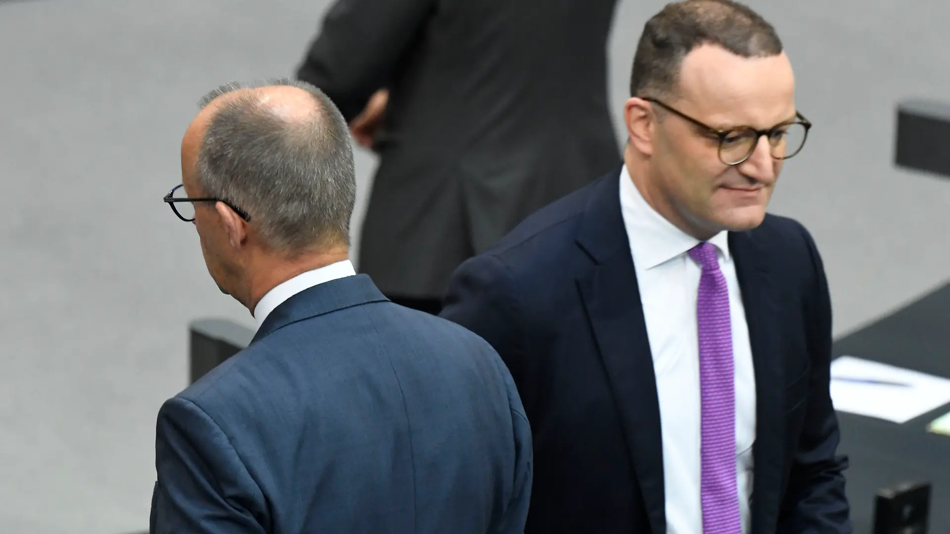 Friedrich Merz und Jens Spahn in der 90. Sitzung des 21. Deutschen Bundestages im Reichstagsgebäude. Berlin, 10.07.2026