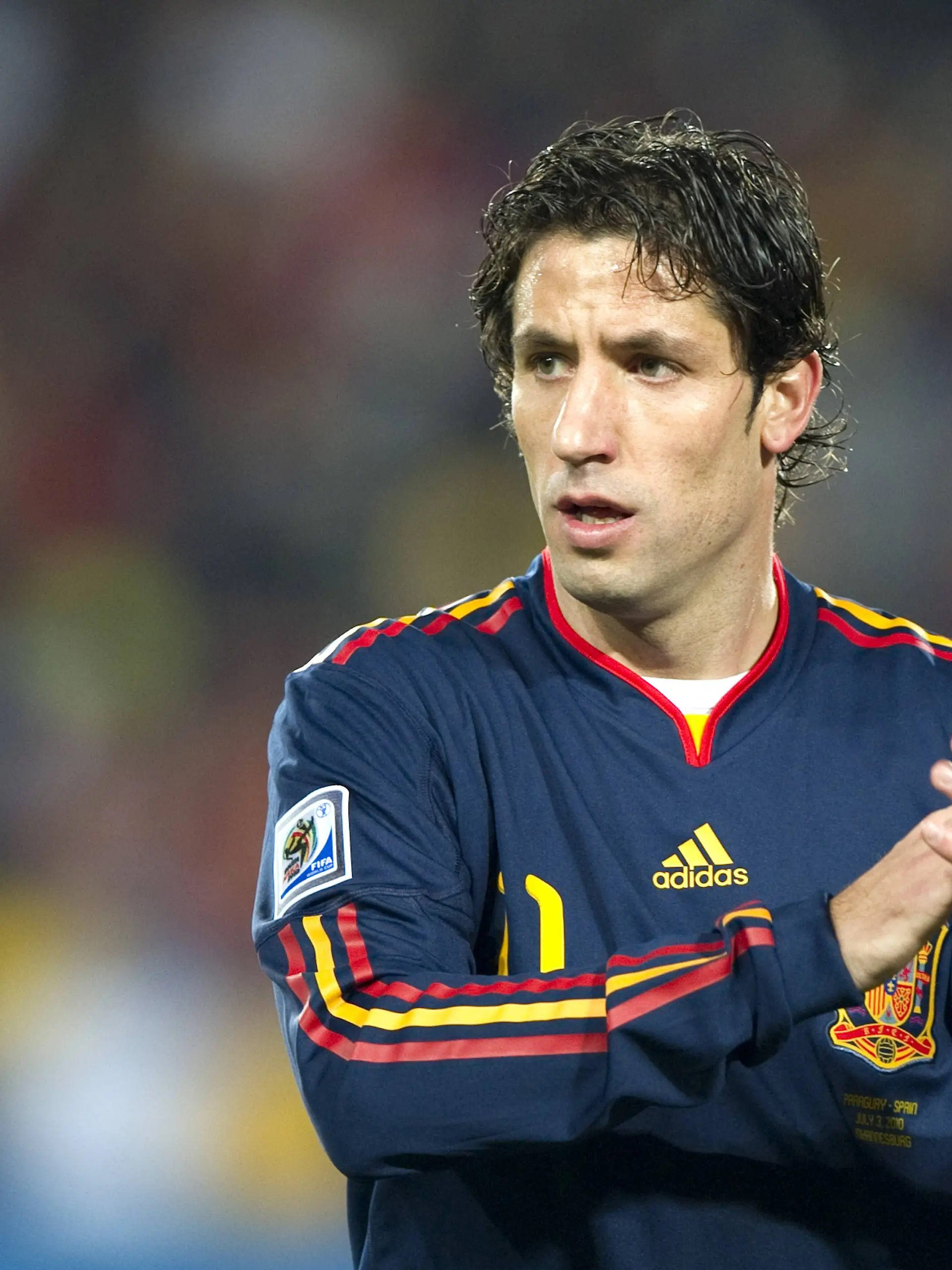 Bildnummer: 06132773 Datum: 03.07.2010 Copyright: imago/AFLOSPORT
Joan Capdevila (ESP) / Spain (blue) vs. Paraguay (red) 1:0 PUBLICATIONxINxGERxSUIxAUTxHUNxPOLxRUSxSWExFRAxNEDxESPxONLY (013473); Fussball Herren WM Nationalteam Länderspiel Viertelfinale Johannesburg Einzelbild vdig xcb 2010 quer
Image number 06132773 date 03 07 2010 Copyright imago AFLOSPORT Joan Capdevila ESP Spain Blue vs Paraguay Red 1 0 PUBLICATIONxINxGERxSUIxAUTxHUNxPOLxRUSxSWExFRAxNEDxESPxONLY Football men World Cup National team international match Quarter-finals Johannesburg Single Vdig 2010 horizontal