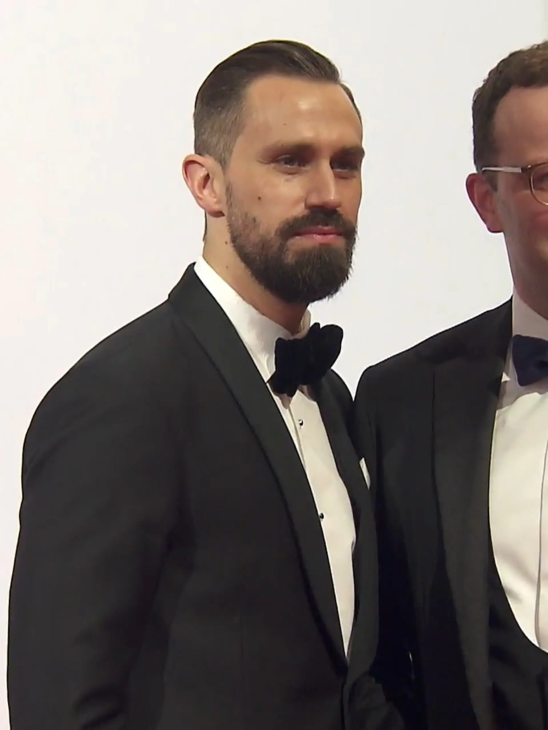Bild zu: "Jens Spahn tritt als Union-Fraktionschef zurück – nach Leihmutterschafts-Ärger"