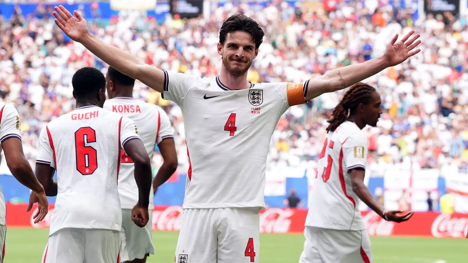 Declan Rice bejubelt die frühe Führung.