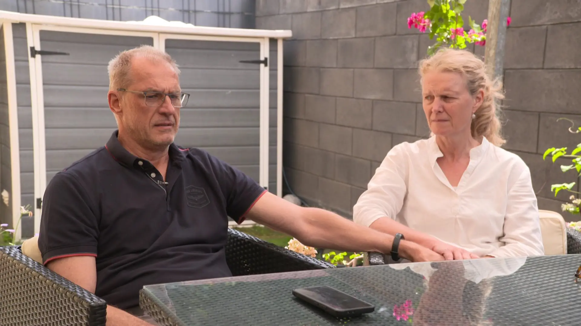 Die Eltern Elke und Thomas kämpfen im RTL-Interview immer wieder mit den Tränen.