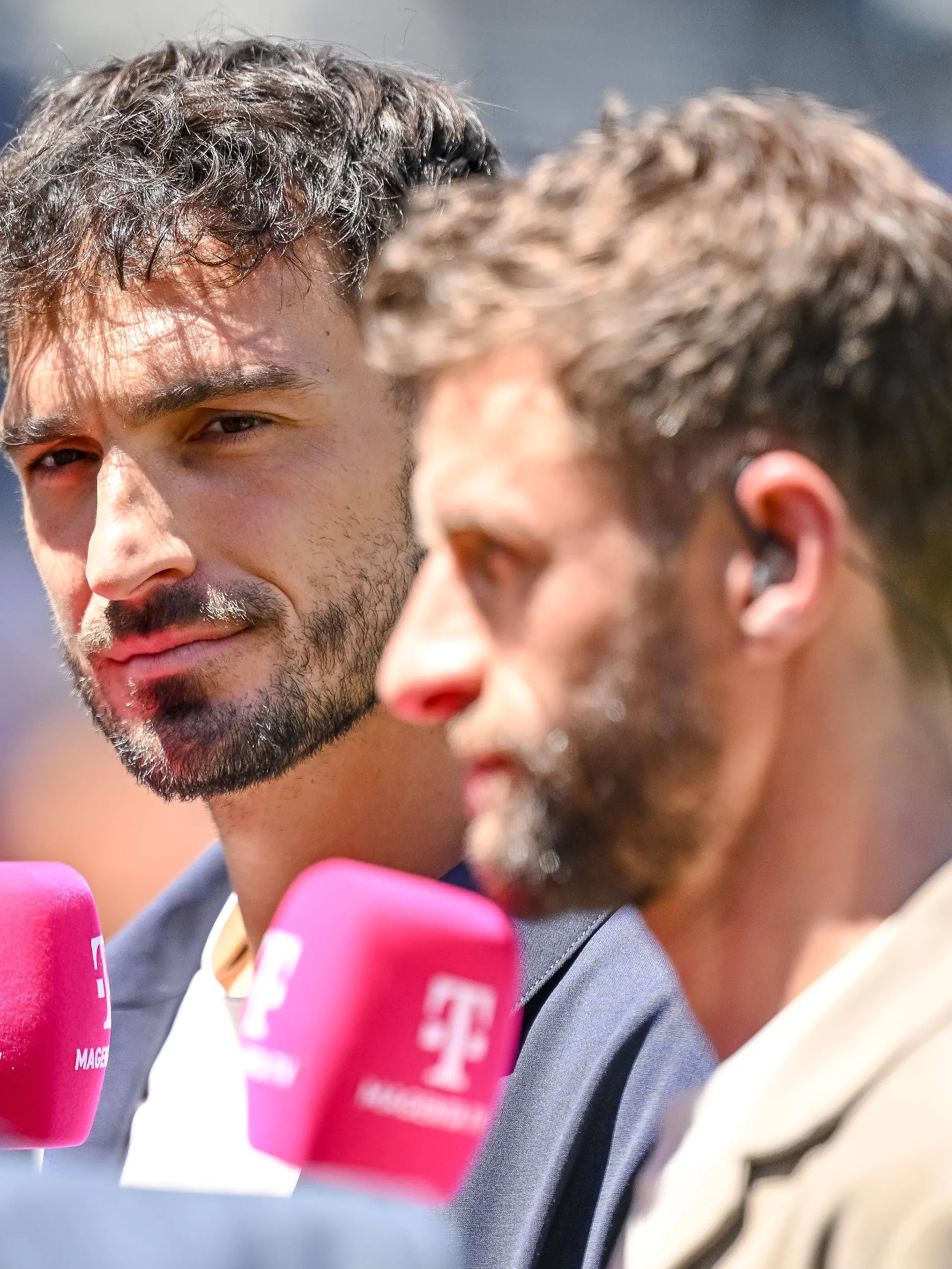 Bild zu: "Fußball-WM 2030: Alle Spiele nur noch auf DIESEM Sender!"