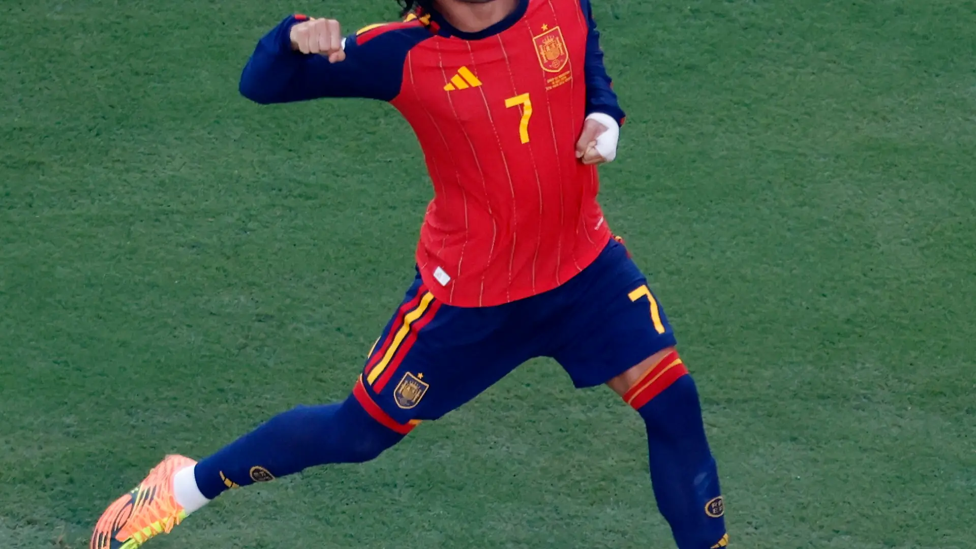 Soccer Football - FIFA World Cup 2026 - Final - Spain v Argentina - New York/New Jersey Stadium, East Rutherford, New Jersey, U.S. - July 19, 2026 Spain's Ferran Torres celebrates scoring their first goal REUTERS/Brian Snyder
