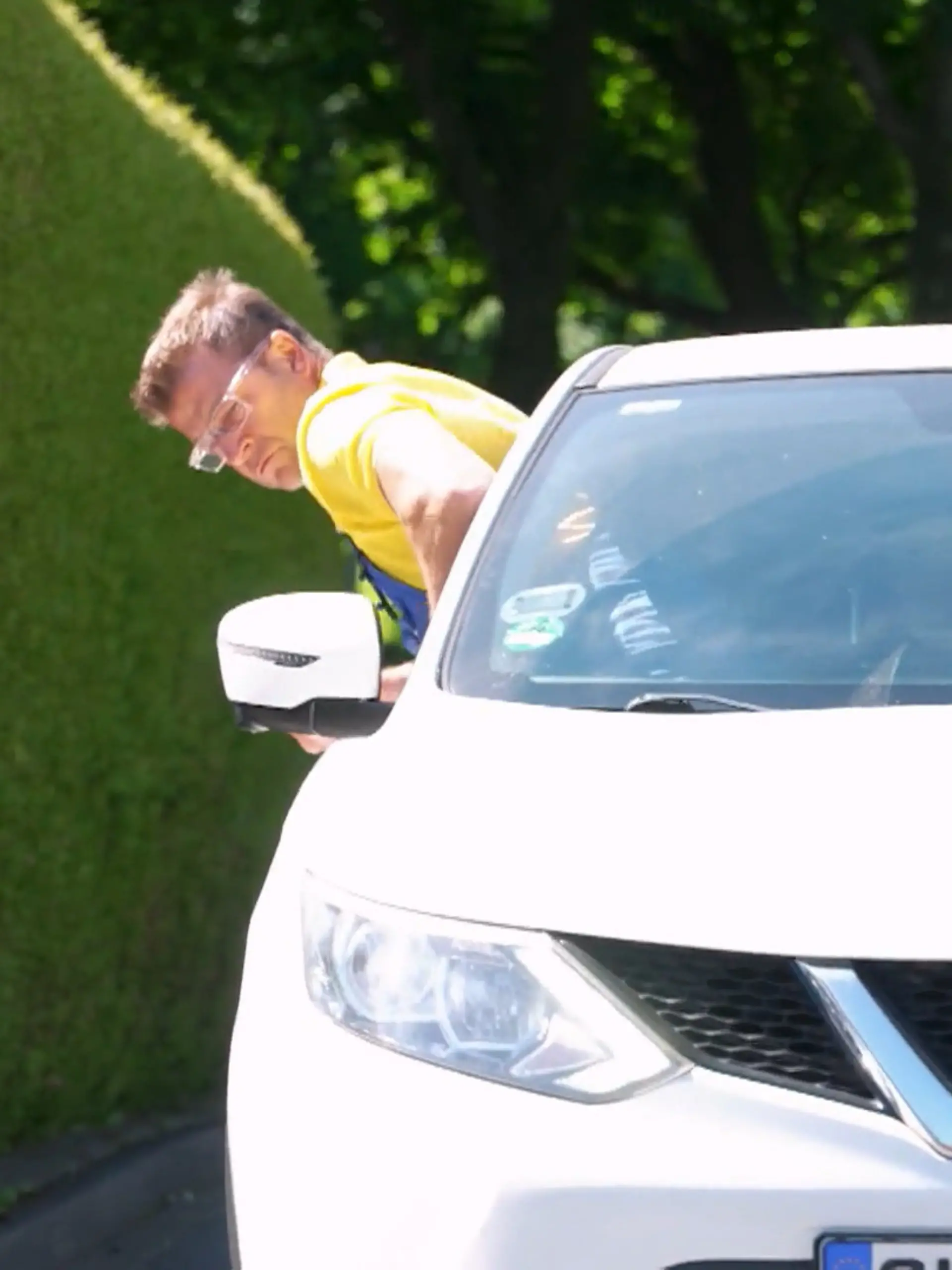 Bild zu: "Die Autodoktoren jagen ein hartnäckiges Geräusch"