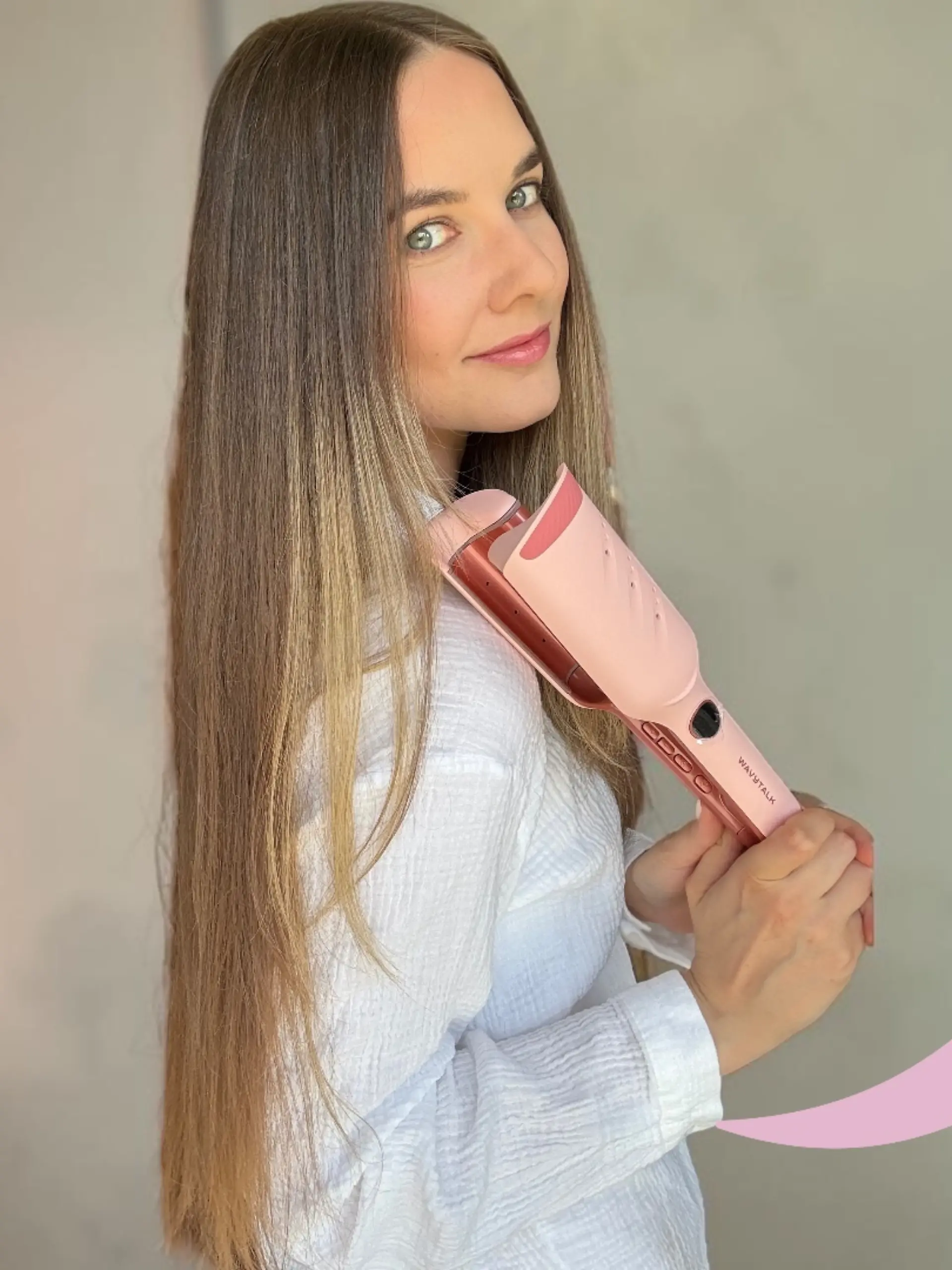 Vorher-Nachher-Ergebnis mit dem Wavytalk Power Wave Welleneisen.
