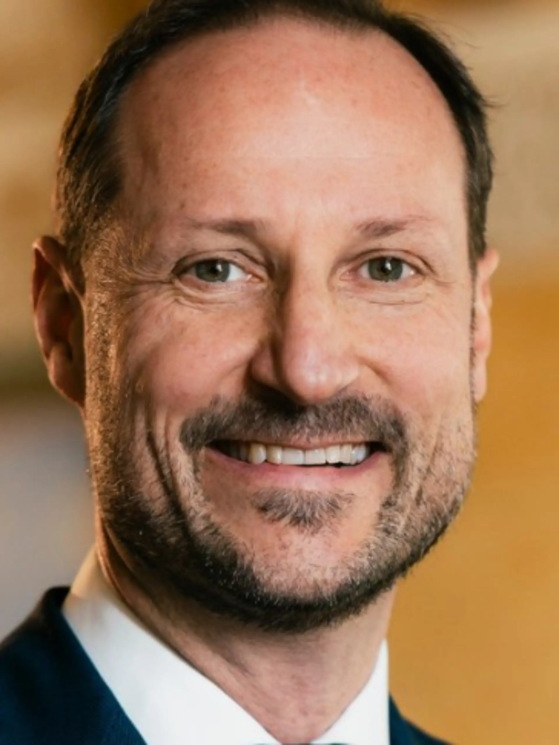 Bild zu: "Haakon zeigt sich gelöst – und macht Hoffnung für Mette-Marit"