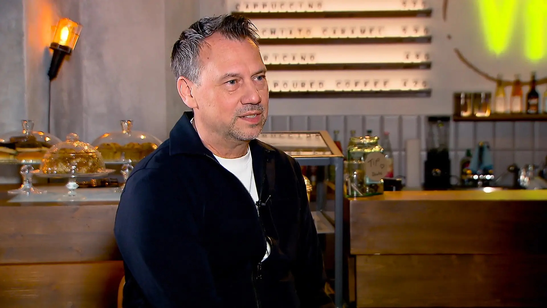 Autor Sebastian Fitzek verrät Erfolgsrezept Thriller-Star zu Gast bei GZSZ