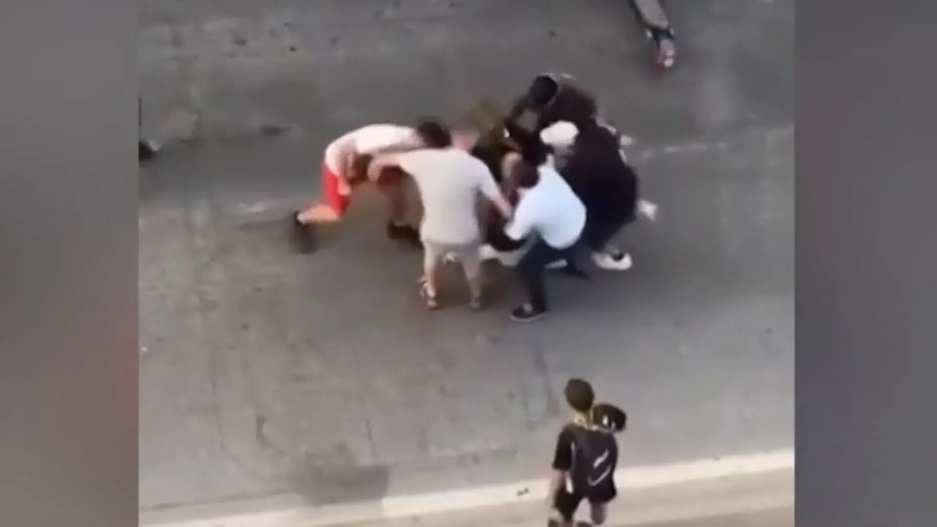 Brutale Szenen auf der Straße! Wütende Anwohner gehen auf Juwelendieb los Nach Überfall in Málaga