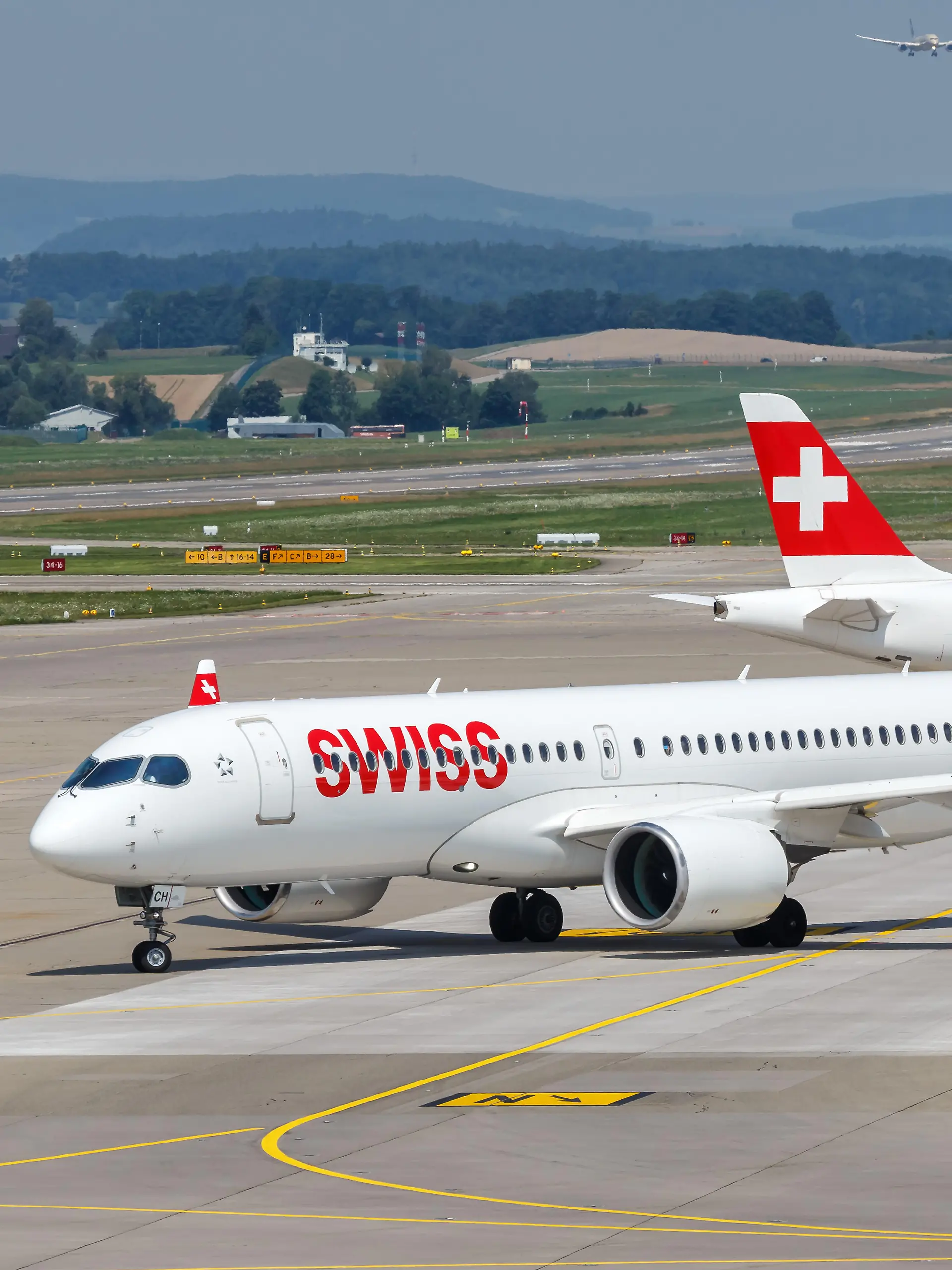 SWISS stoppt zwei Piloten vor dem Abflug: Sie sollen am Vorabend zu viel Alkohol getrunken haben.