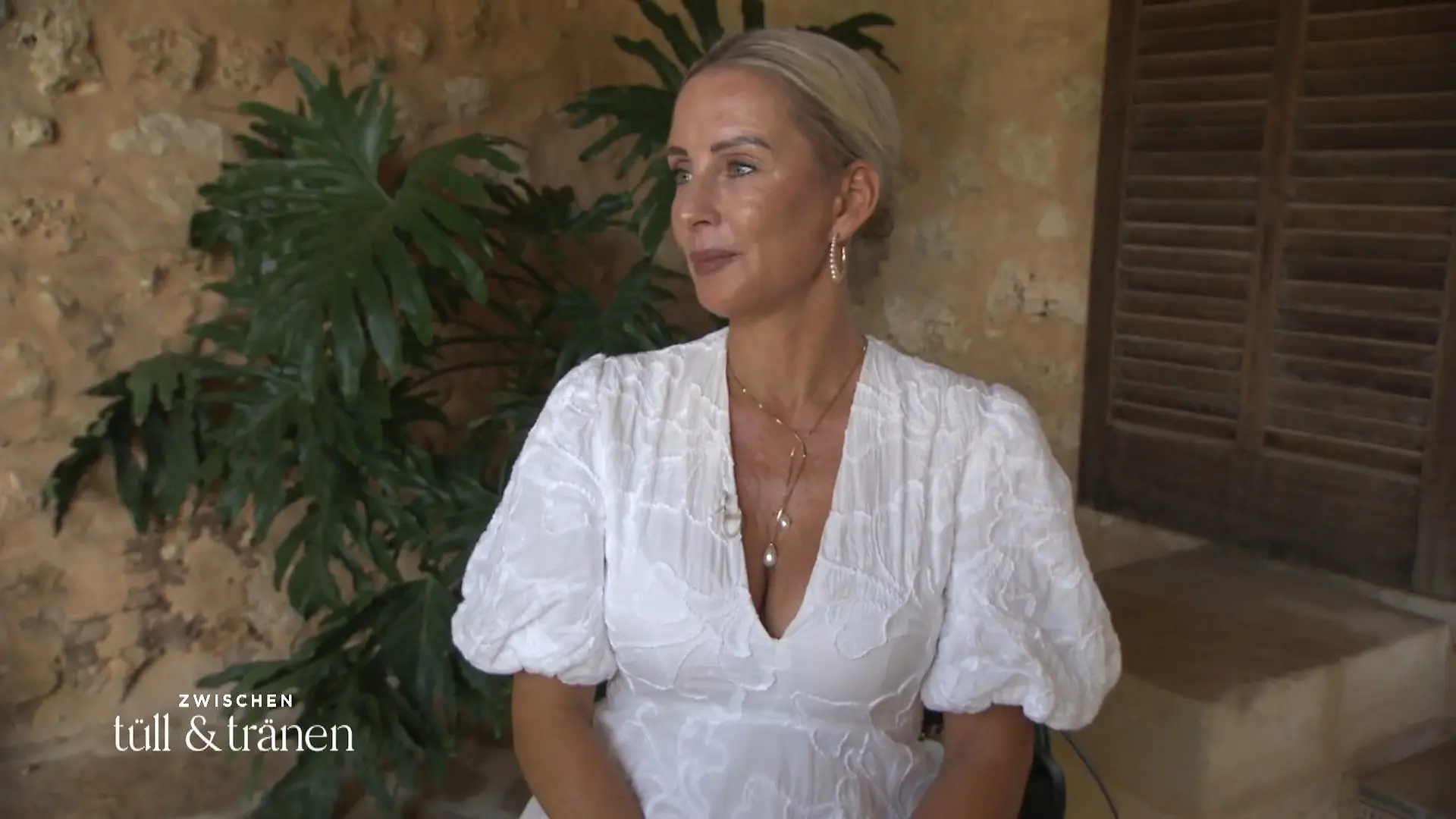 Erfüllt Anne Wolf Peggy Jerofkes eleganten Braut-Traum? Elfenhaft & sexy