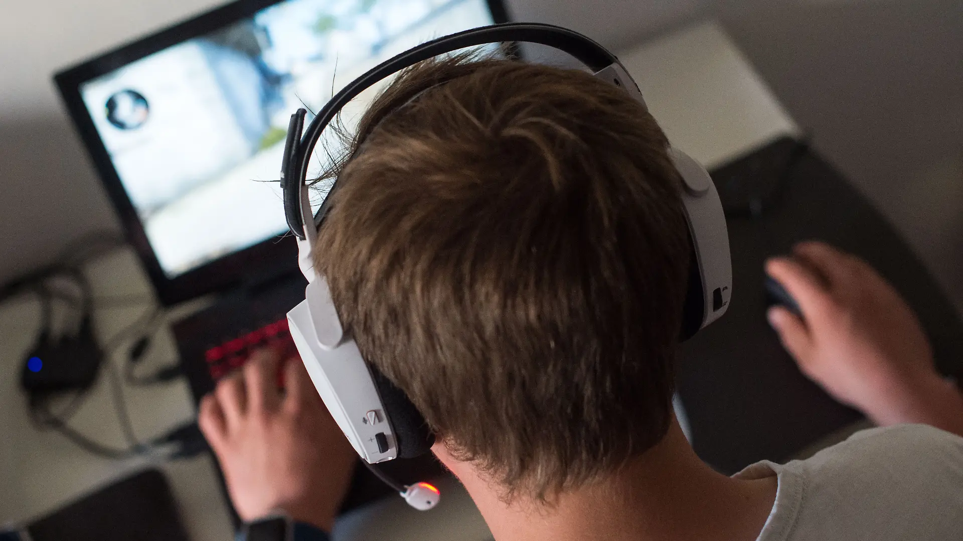 Ein Schüler soll sich im Netz radikalisiert und einen Terroranschlag auf eine Kirche geplant haben