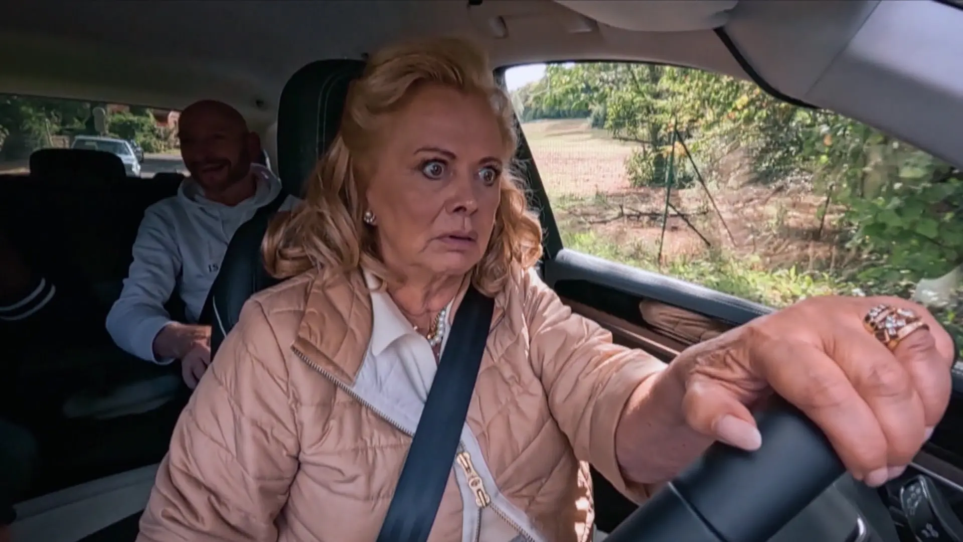 „Die Verräter”-Marijke Amado schockiert im Auto
