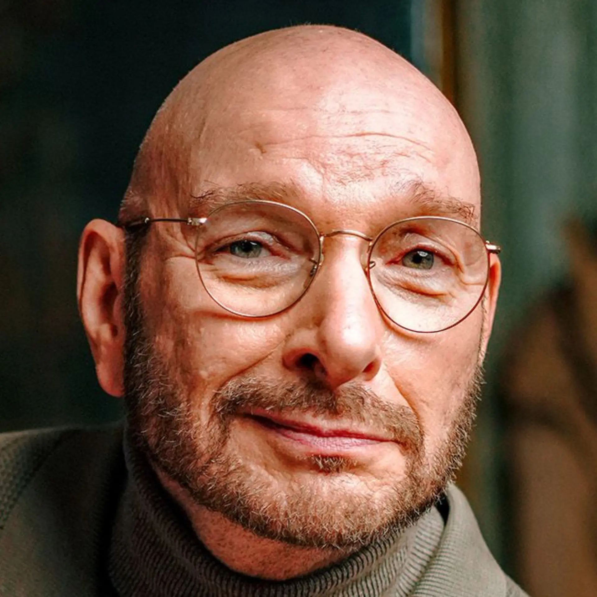 Früher Klatschtante, heute Geheimniskrämer? Ganze neue Rolle für TV-Star Ralph Morgenstern Früher Klatschtante, heute Geheimniskrämer? Ganze neue Rolle für TV-Star Ralph Morgenstern