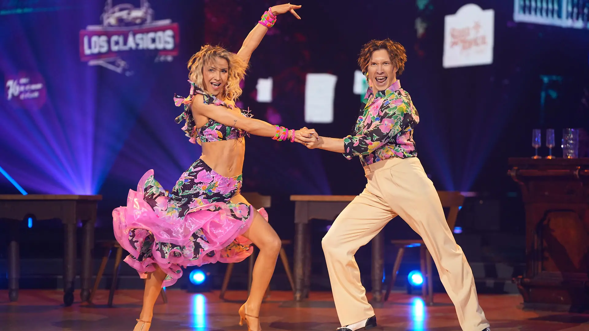 Show 11: Anna-Carina Woitschack