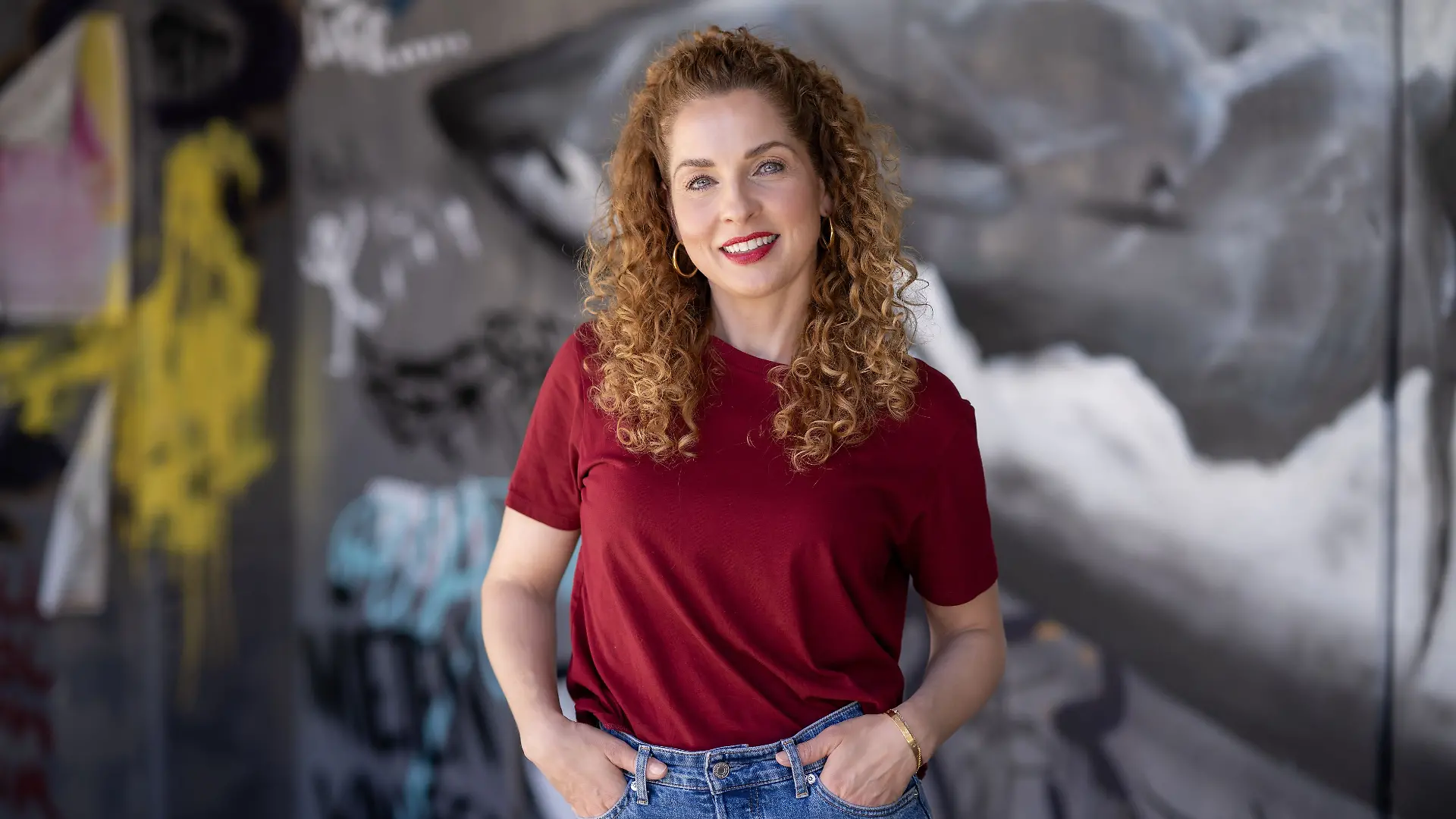 Maria Wedig spielt Nina Reichelt. 