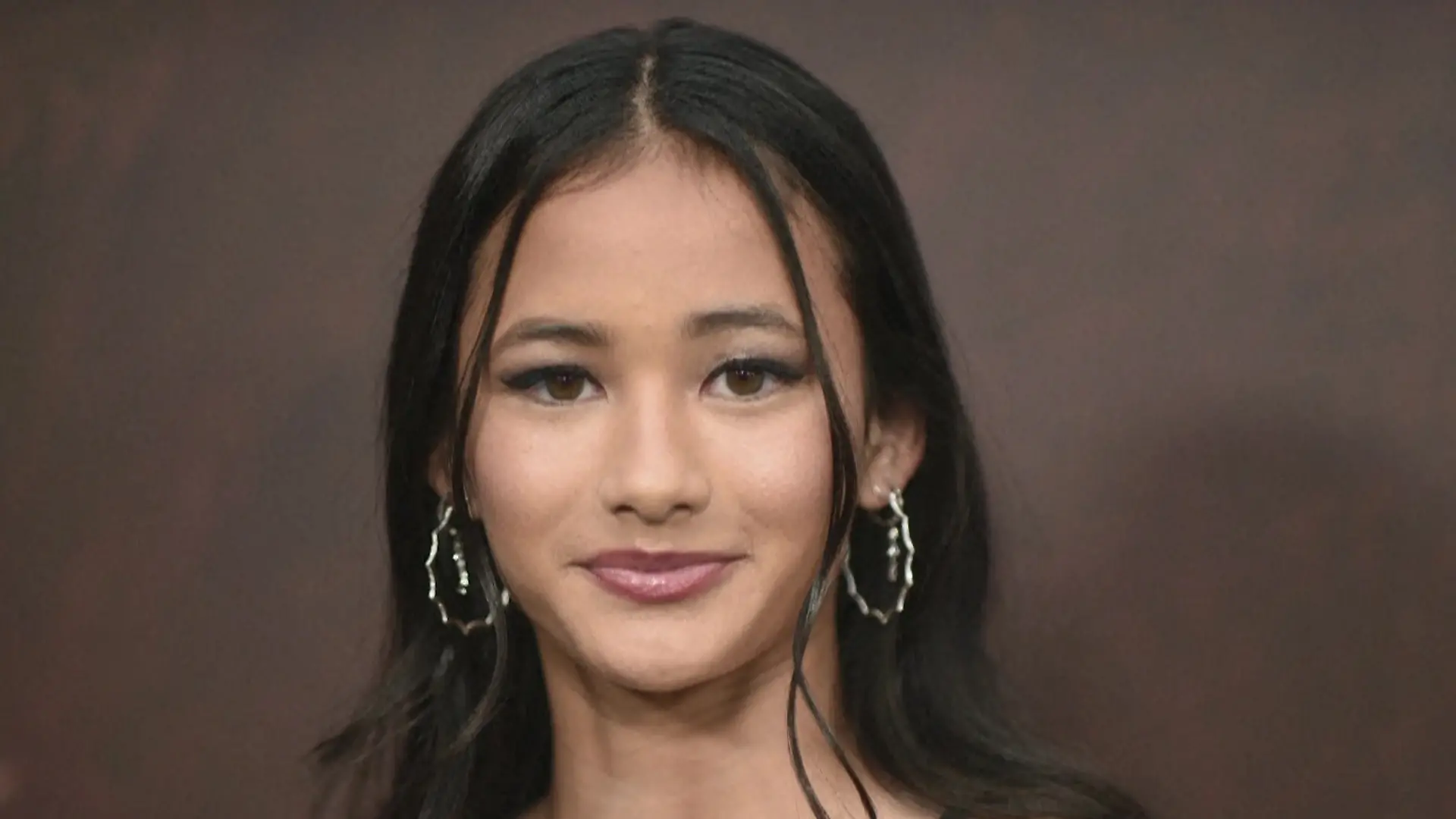 Mit nur 18 Jahren! Hollywood-Star stirbt bei tragischem Autounfall Trauer um Kaylee Hottle