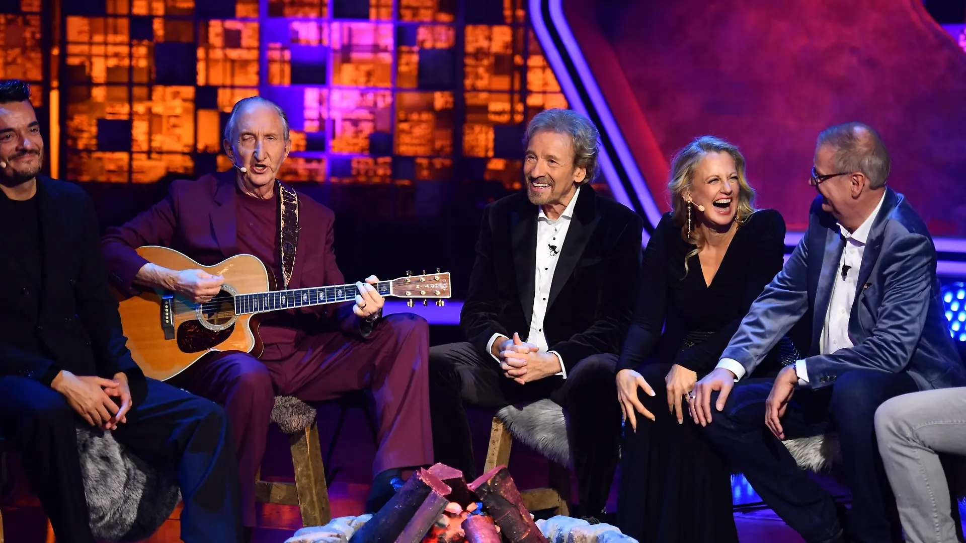 Thomas Gottschalk zwischen Mike Krüger, Barbara Schöneberger, Günther Jauch und Florian Silbereisen