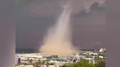 Bild von Riesen-Hagelkörner und Tornado! Heftige Unwetter wüten durch Urlaubsregion