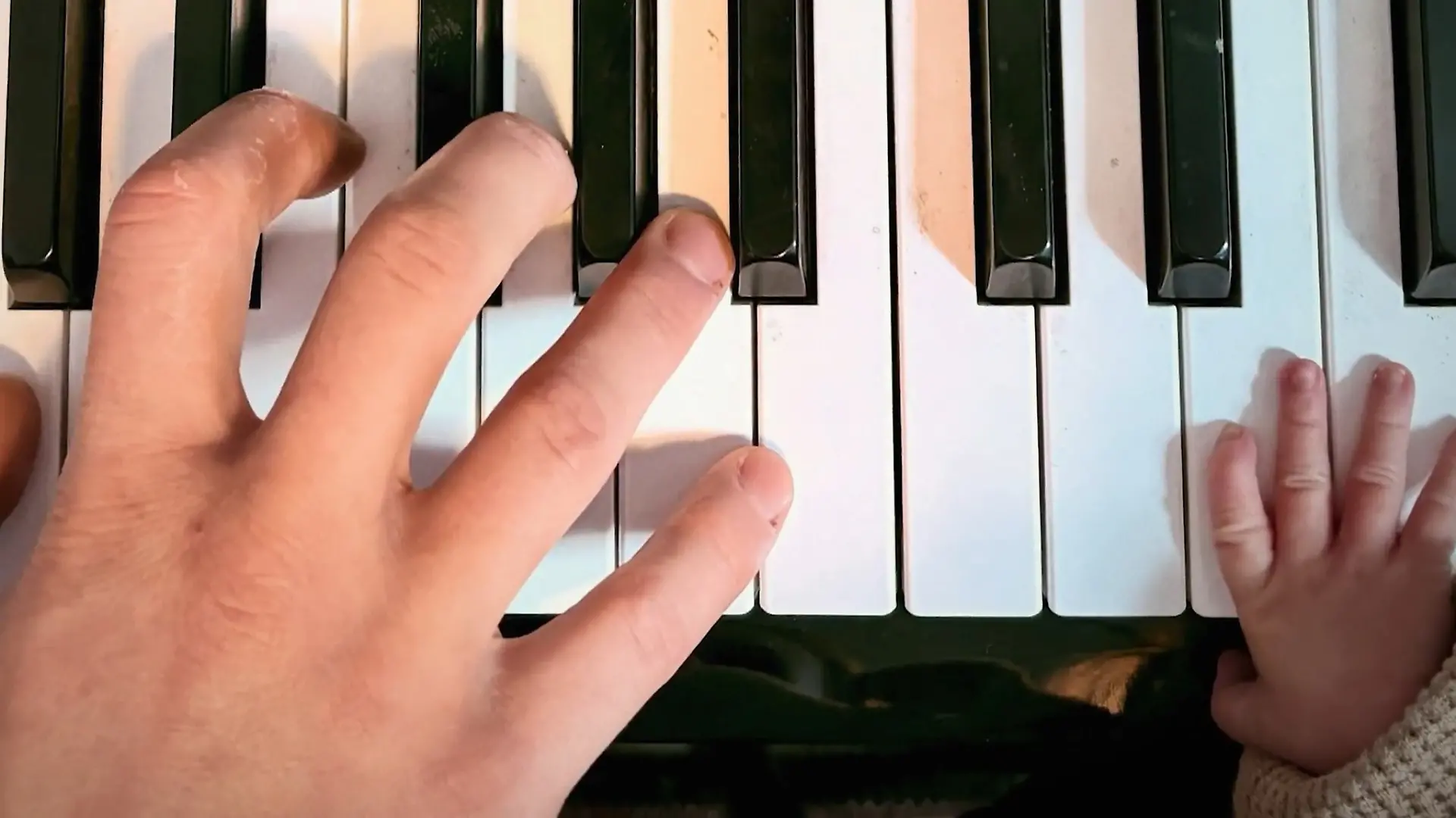 Luke Mockridge ist Papa geworden – und verrät RTL das Geschlecht! Comedian im Baby-Glück