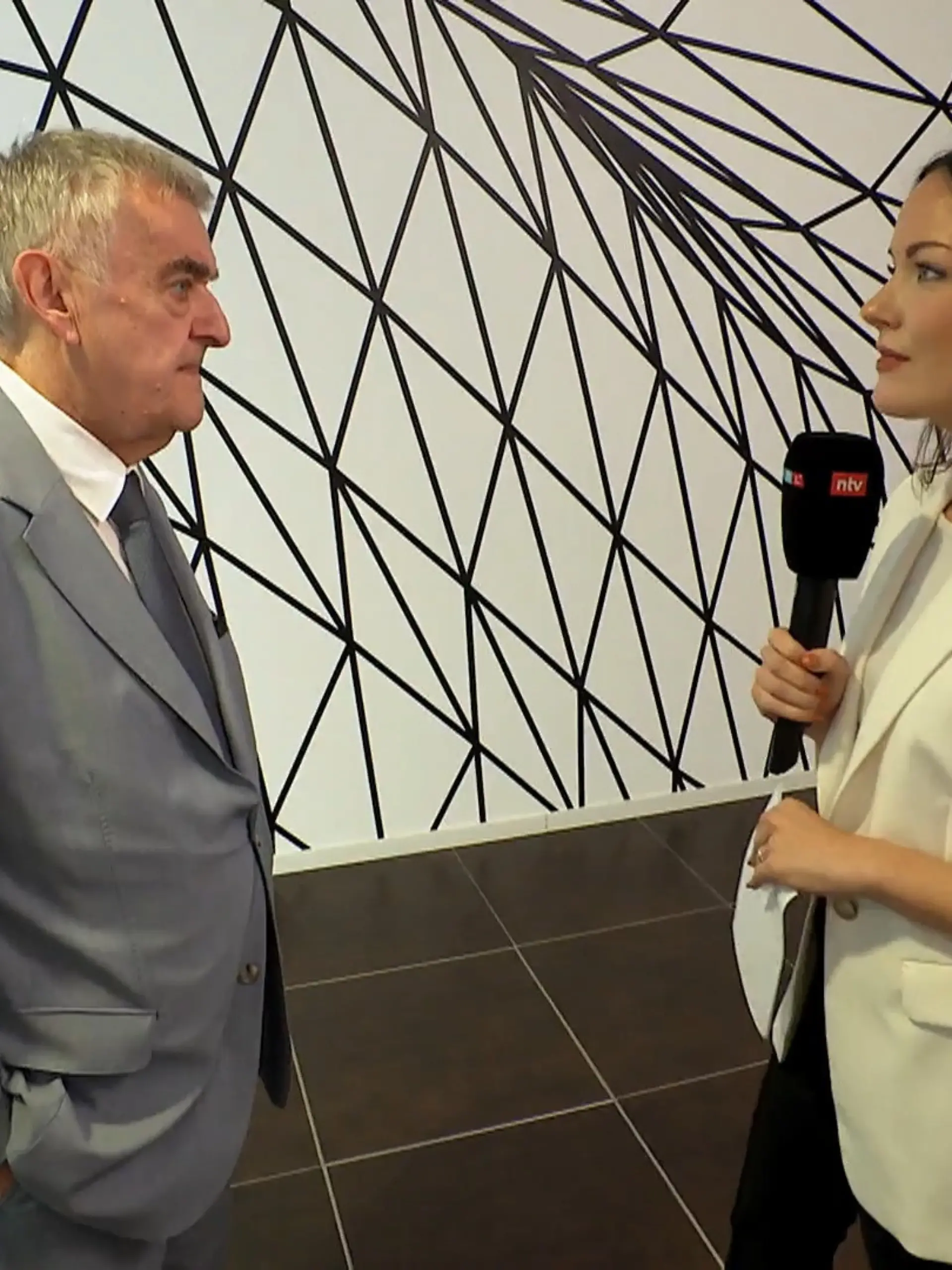 Bild zu: "Interview mit Innenminister Herbert Reul (CDU)"