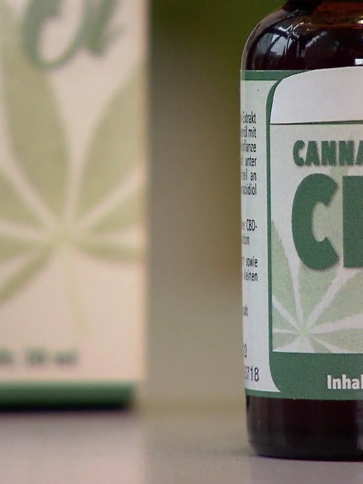 Cannabidiol-Öl, CBD, Cannabis