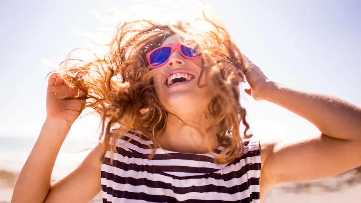 Frau mit Sonnenbrille