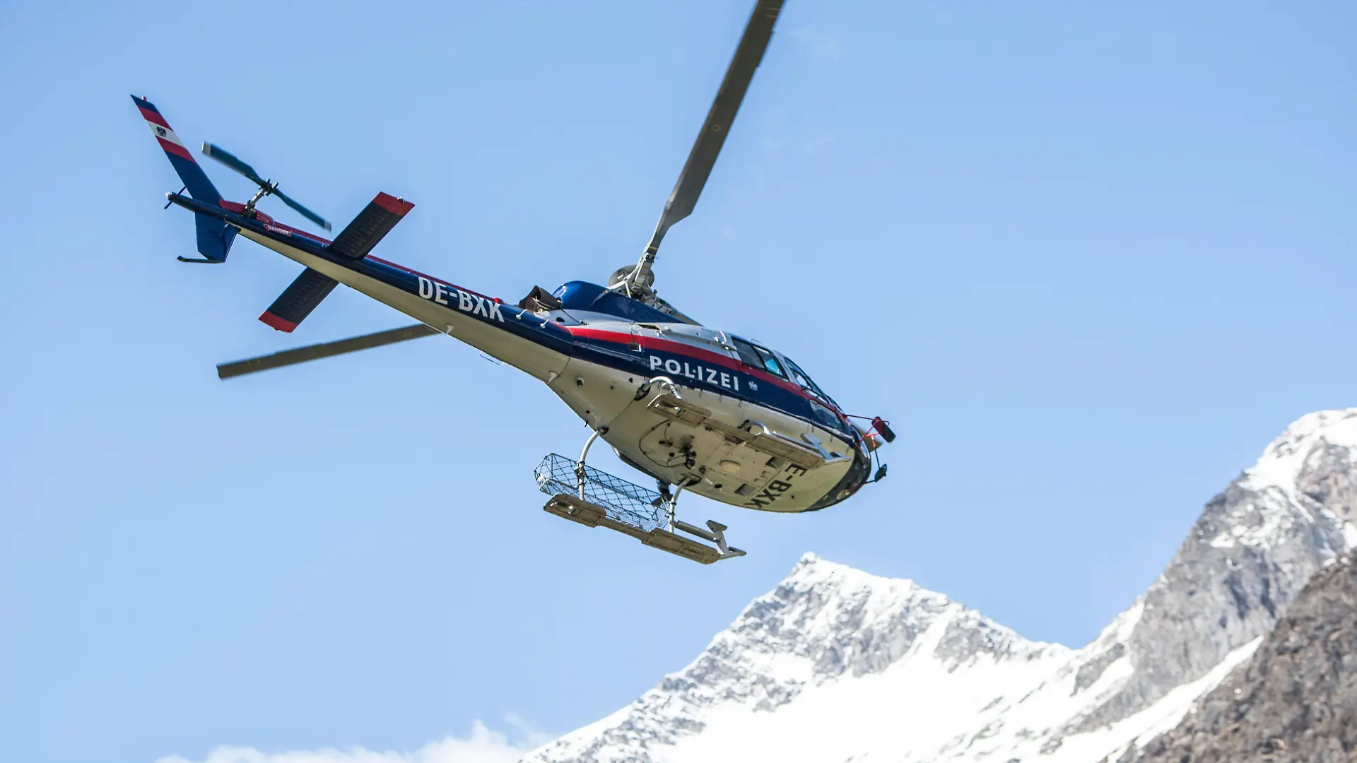 Der tiroler Polizeihubschrauber Libelle