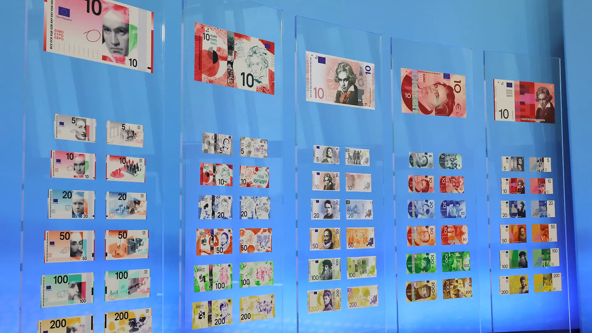 Eine Auswahl der neuen Entwürfe für die Euro-Banknoten