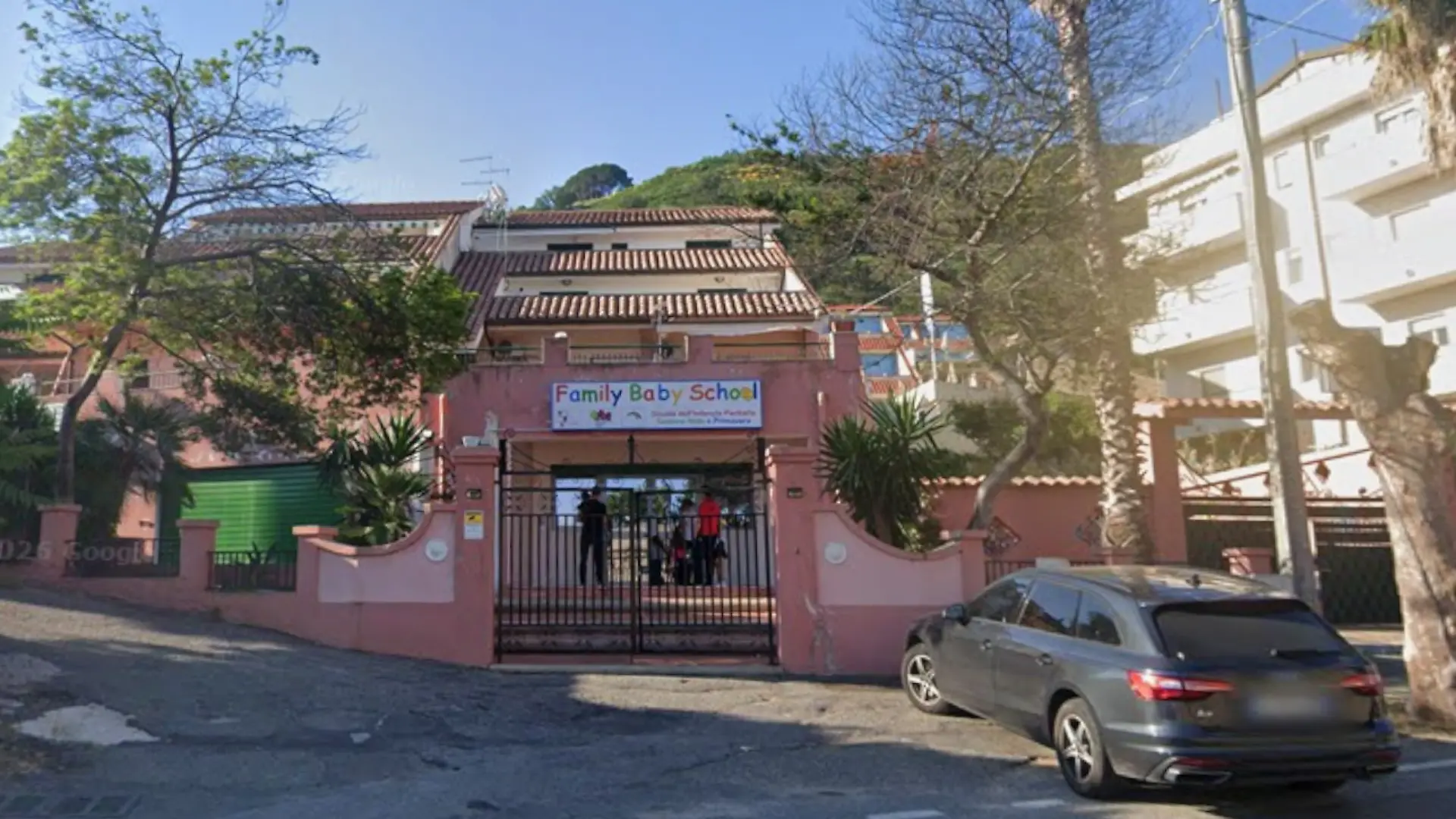 Die Family Baby School in Tropea (Kalabrien)