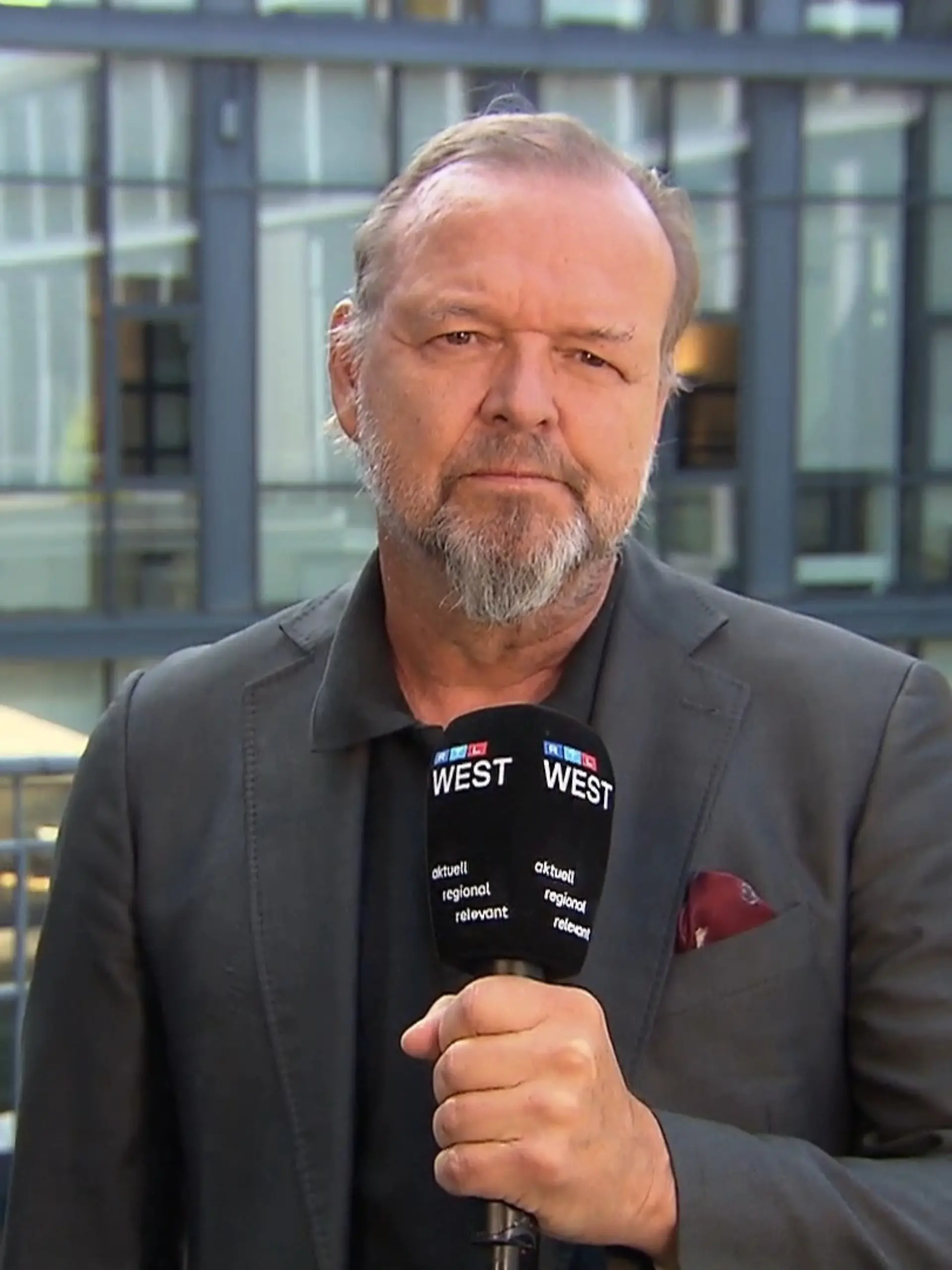 Bild zu: "Kommentar zur 12-Uhr-Tank-Regel"