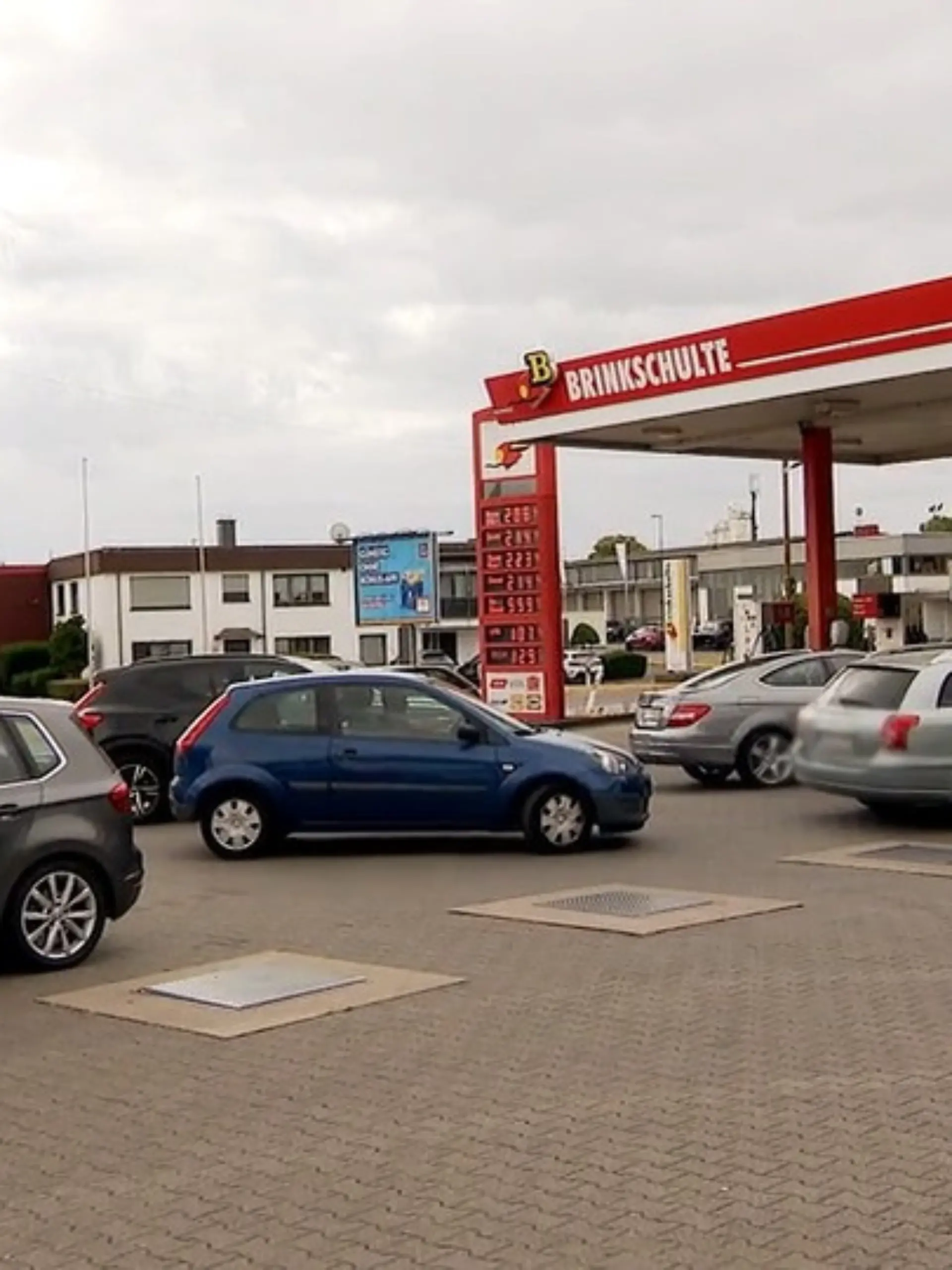 Bild zu: "Tankstellen-Verstöße werden in NRW nicht geahndet"