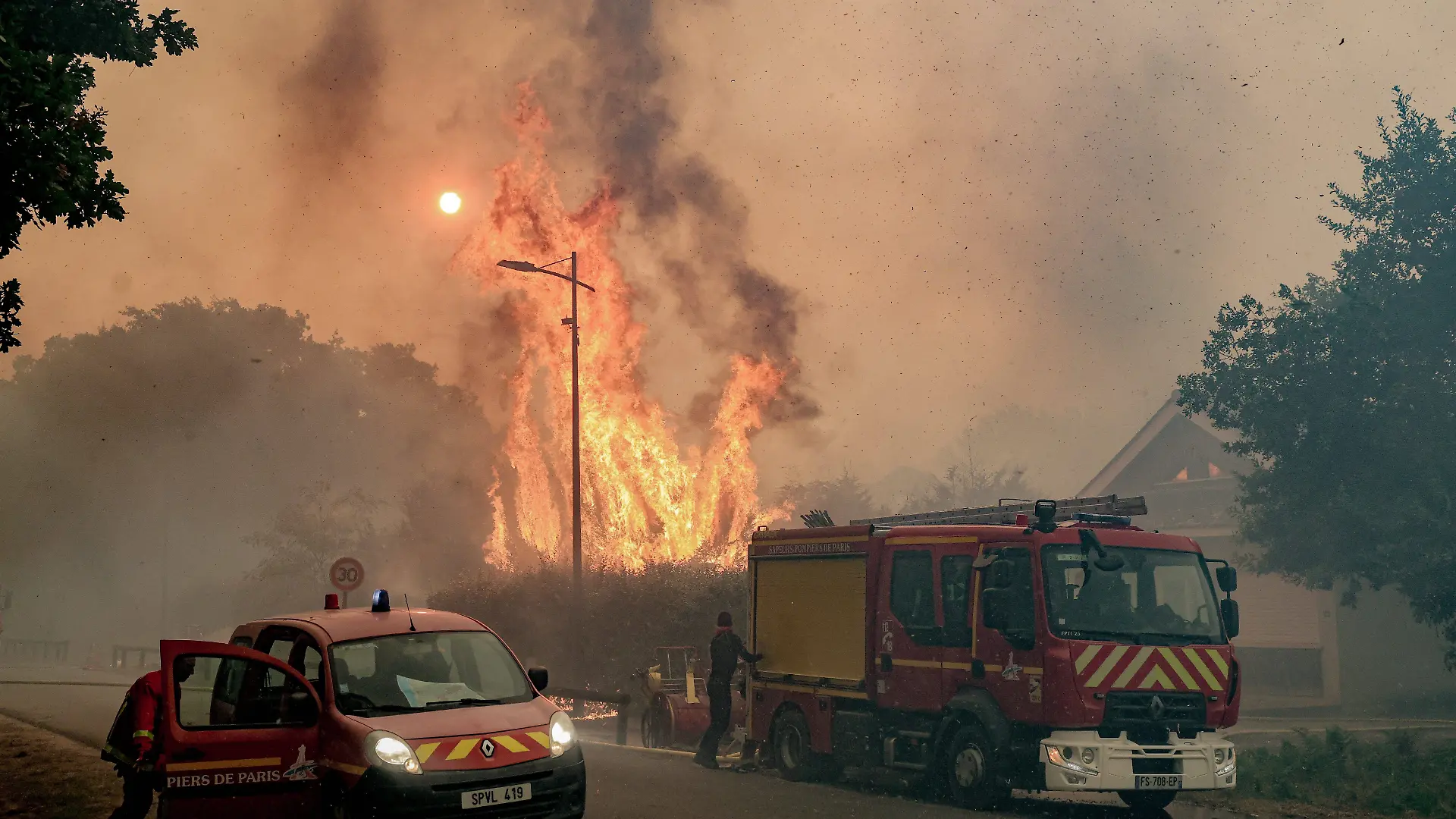 Incendie en Gironde : PORGE / sur la commune de Lege /