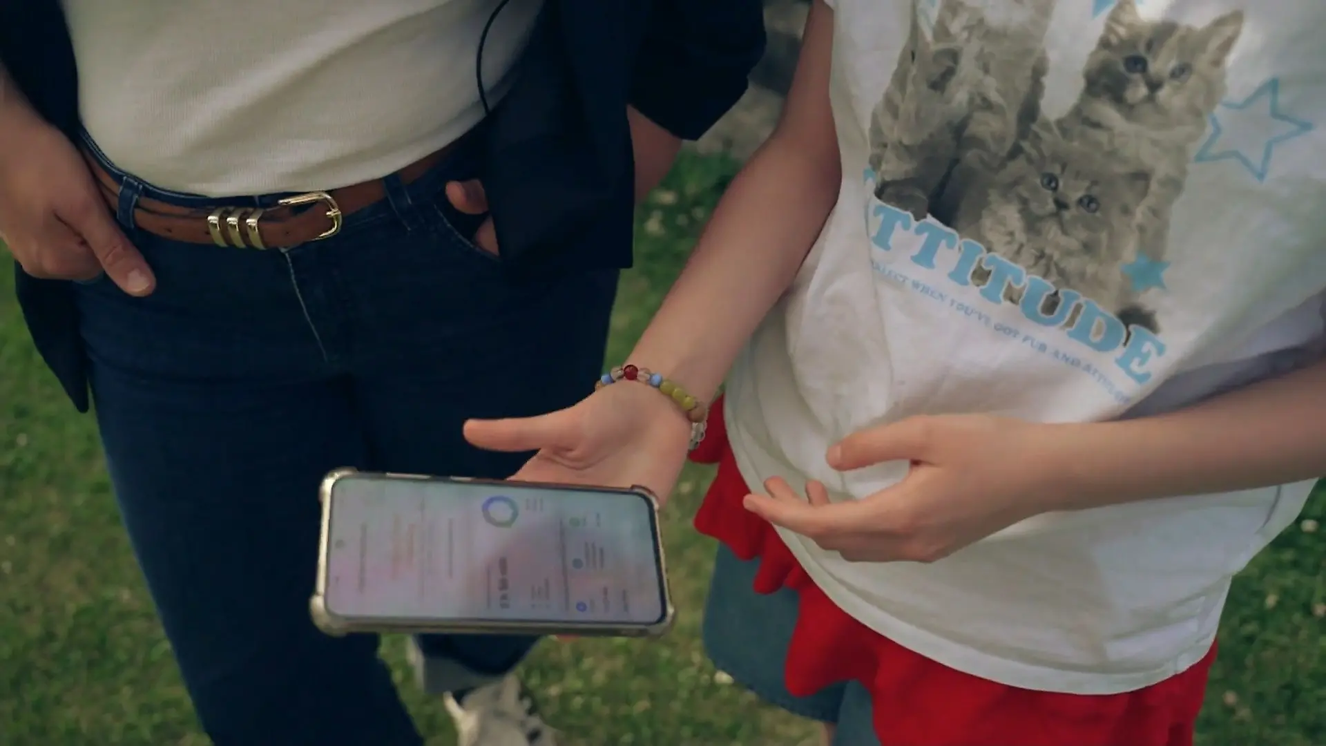 BRD: Wie fanden die Schüler das Leben ohne Handy? Smartphone Abgabe Offline