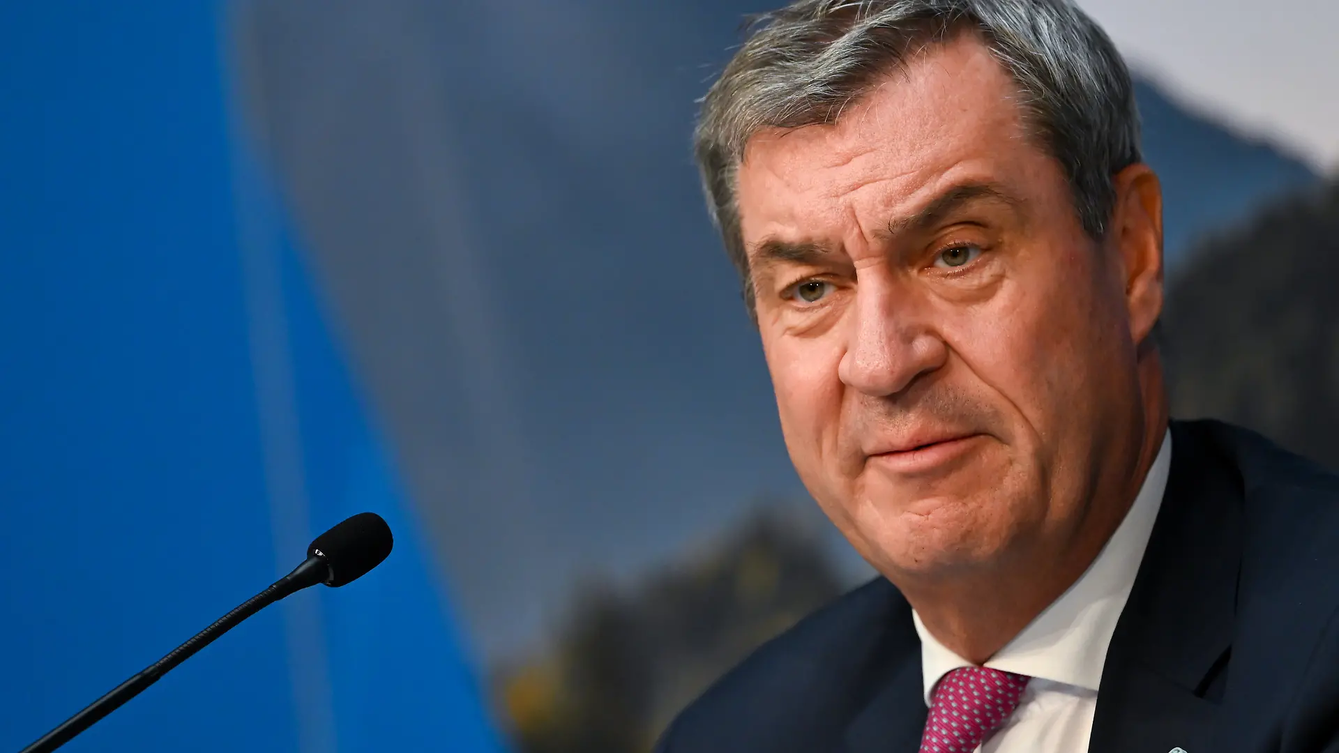 21.07.2026, Bayern, München: Markus Söder (CSU), Ministerpräsident von Bayern, nimmt nach einer Kabinettssitzung an der Pressekonferenz teil. Foto: Sven Hoppe/dpa +++ dpa-Bildfunk +++