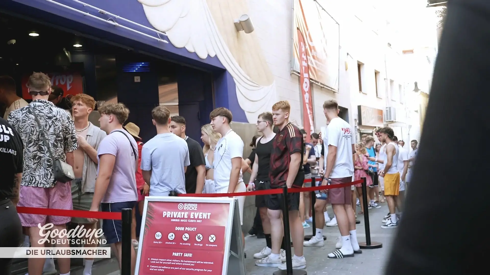 Das Promoter-Team muss jetzt 100 Frauen überzeugen Männerüberschuss