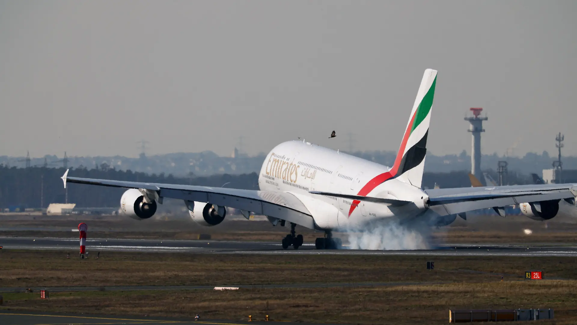 Emirates-Flugzeug