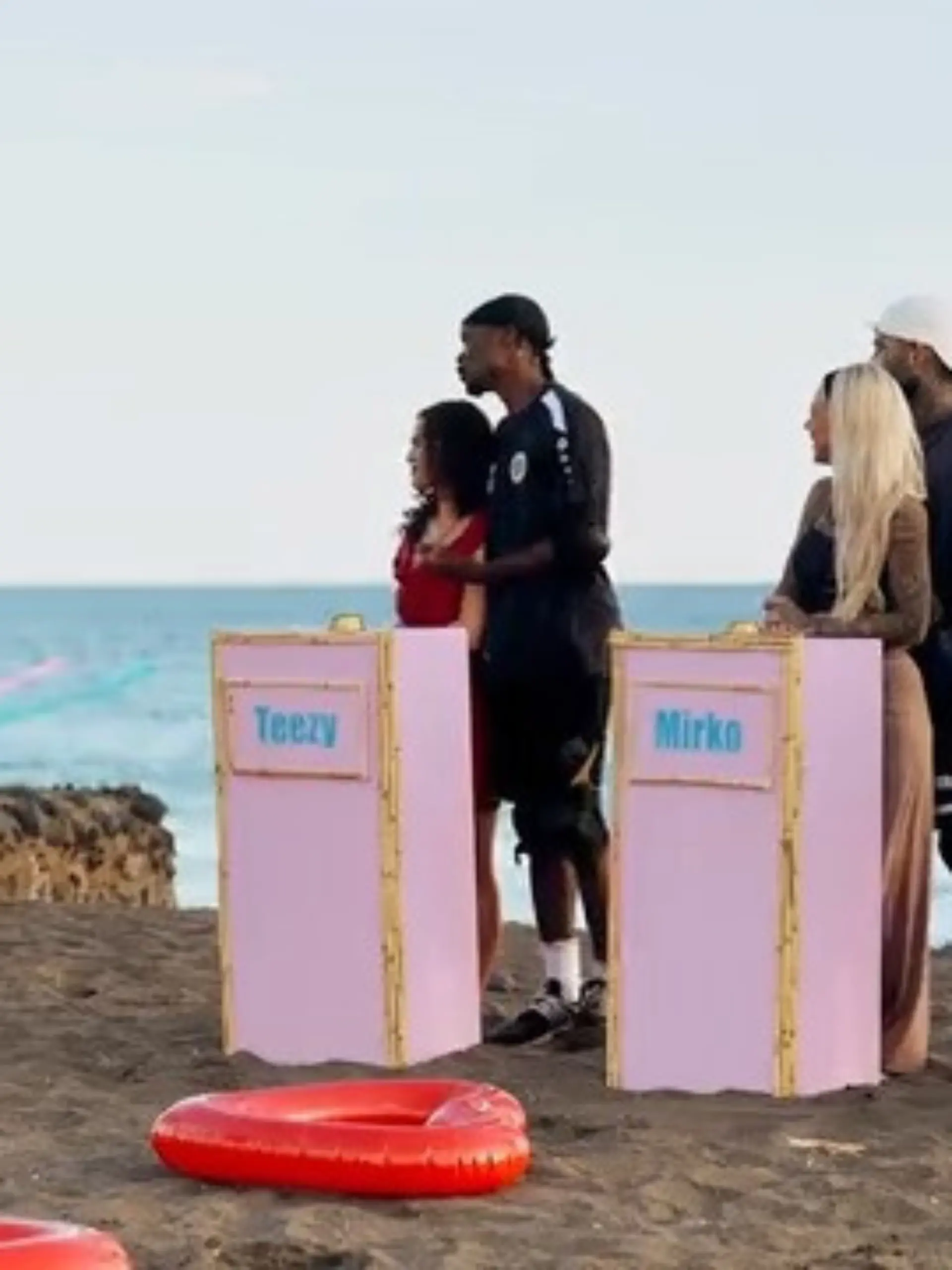 Bild zu: "Dieses Paar gewinnt „Bad Boyfriends" – dann gibt’s eine Überraschung"